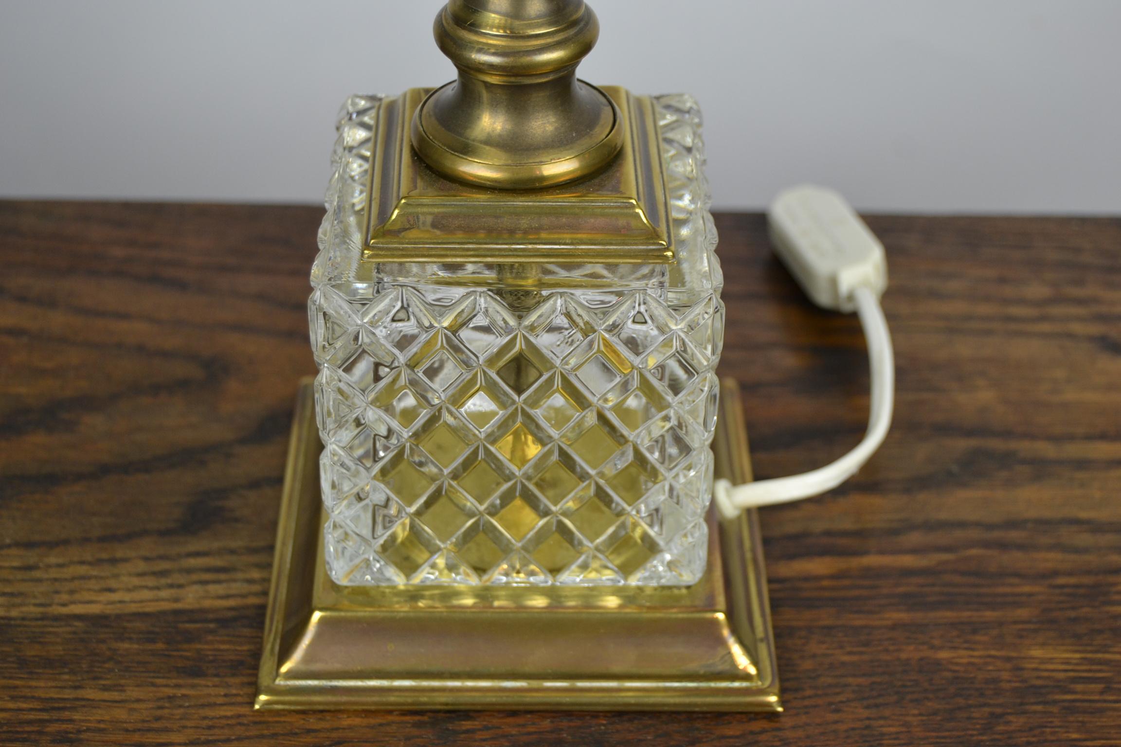 Doré Lampe de bureau Hollywood Regency en forme de feuille d'ananas, laiton doré et cristal, France en vente