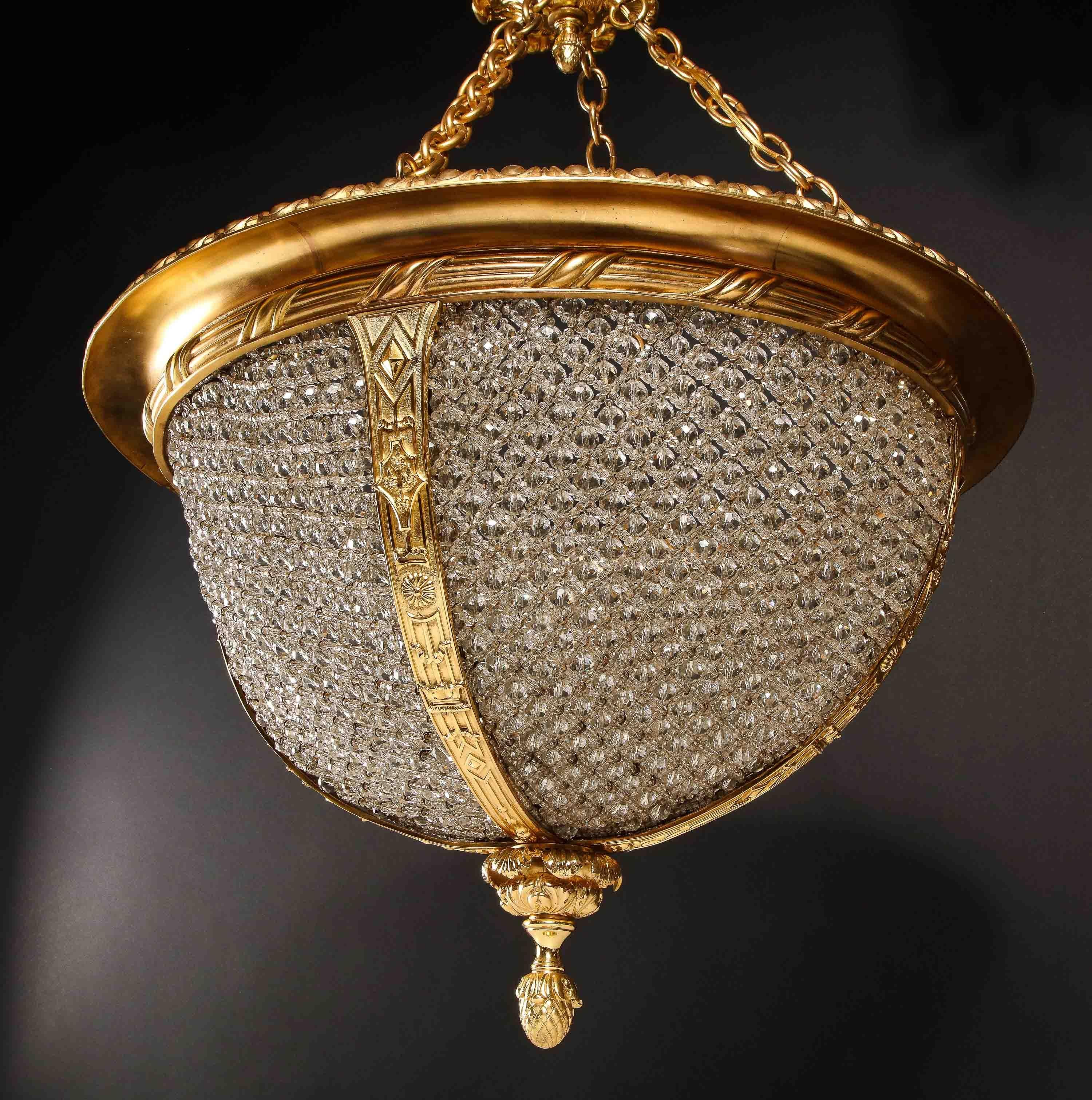 Hollywood Regency Gilt Bronze and beaded glass Circular Chandelier For Sale 12