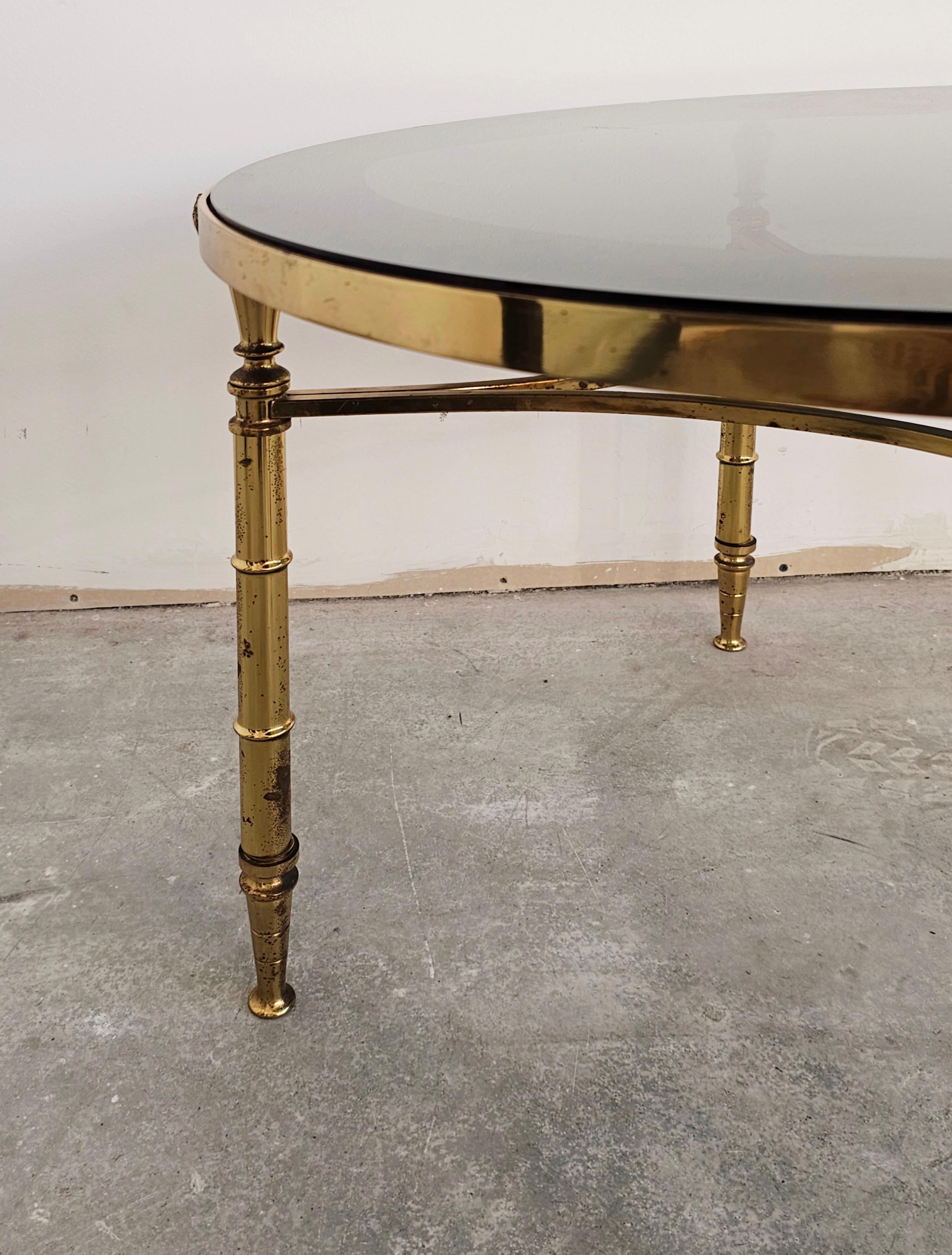 Runde Hollywood-Regency-Couchtische aus vergoldeter Bronze von Maison Charles (Mitte des 20. Jahrhunderts) im Angebot