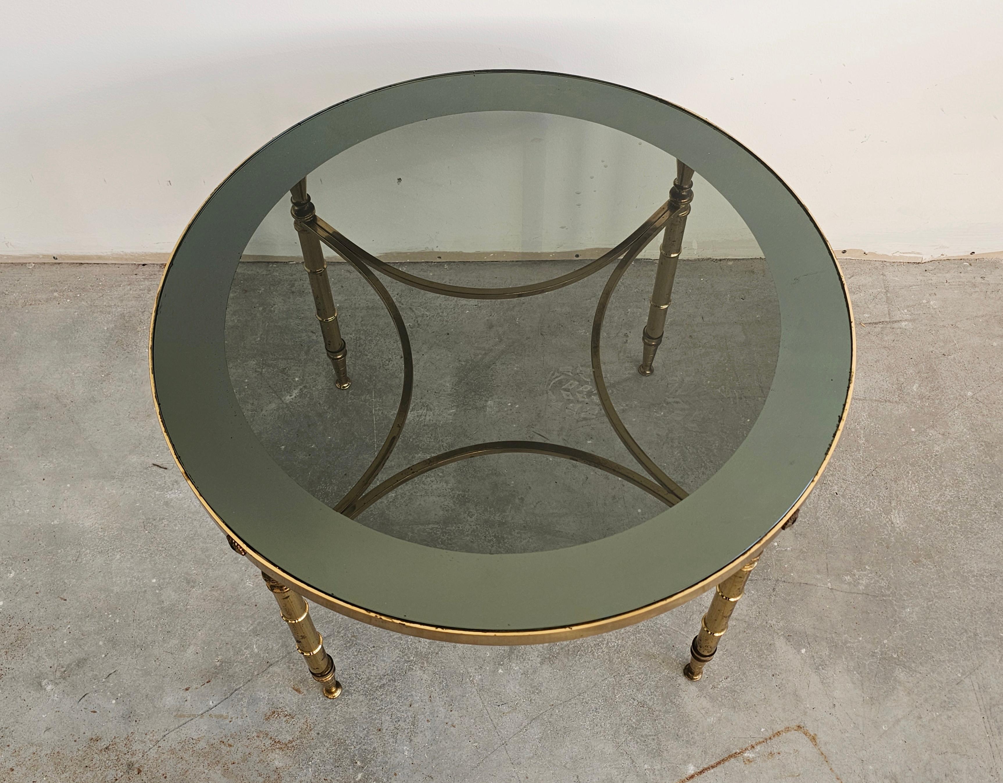 Runde Hollywood-Regency-Couchtische aus vergoldeter Bronze von Maison Charles im Angebot 2