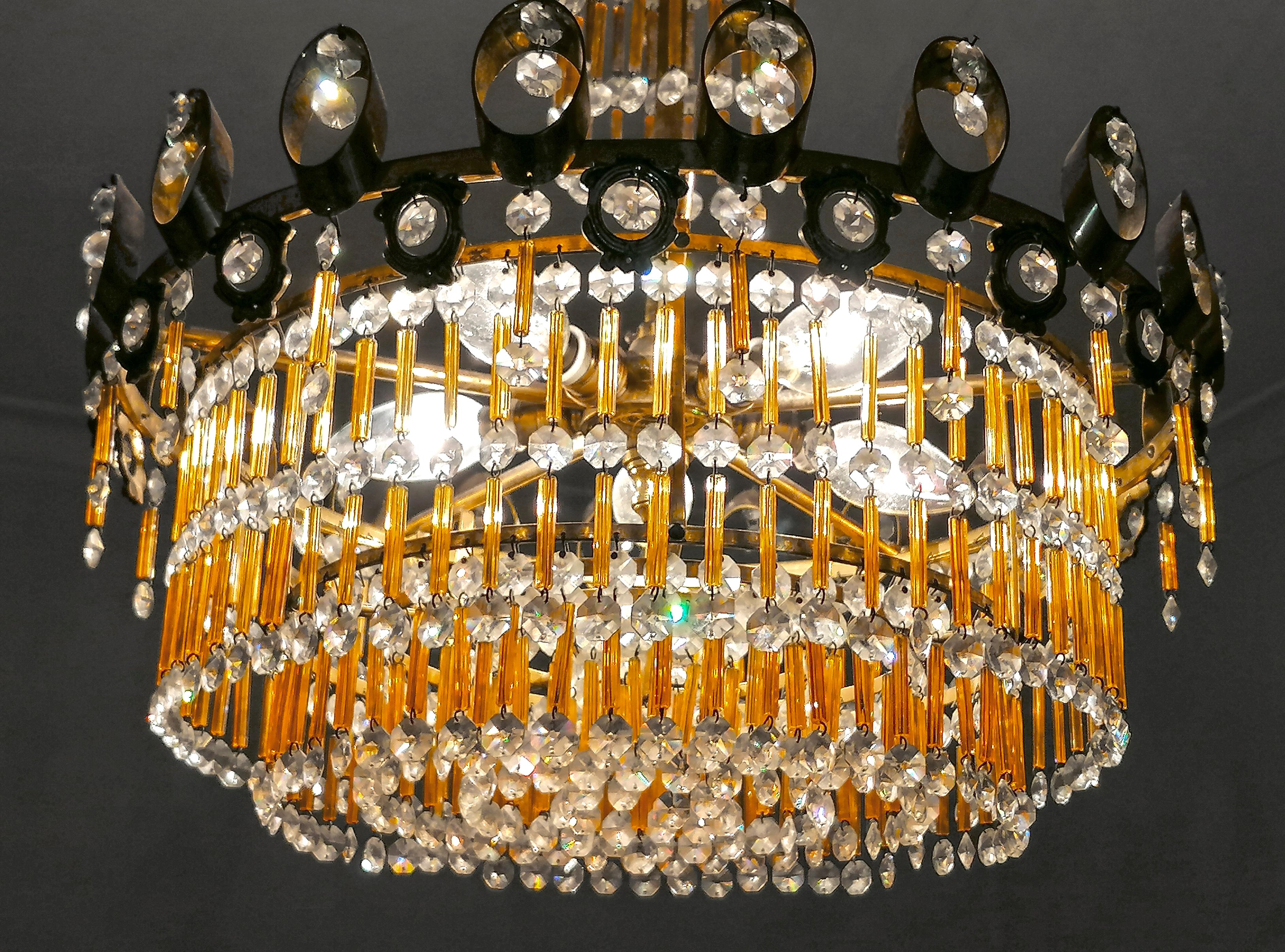 Araña Dorada Hollywood Regency con Flecos de Paja en Cristal de Murano Ámbar en venta 2