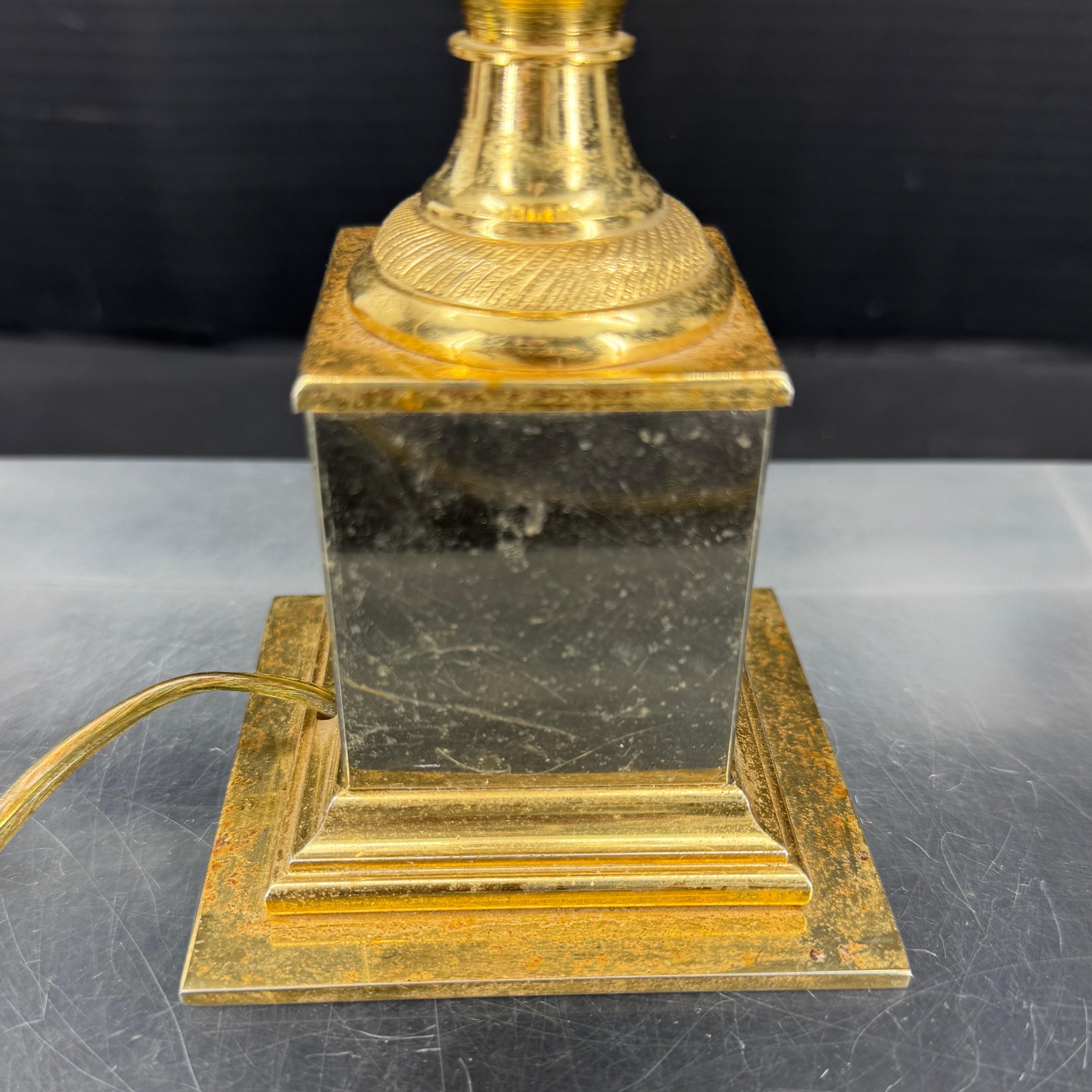 Lampada da tavolo Hollywood Regency a foglia d'oro e argento Petite Small in vendita 1