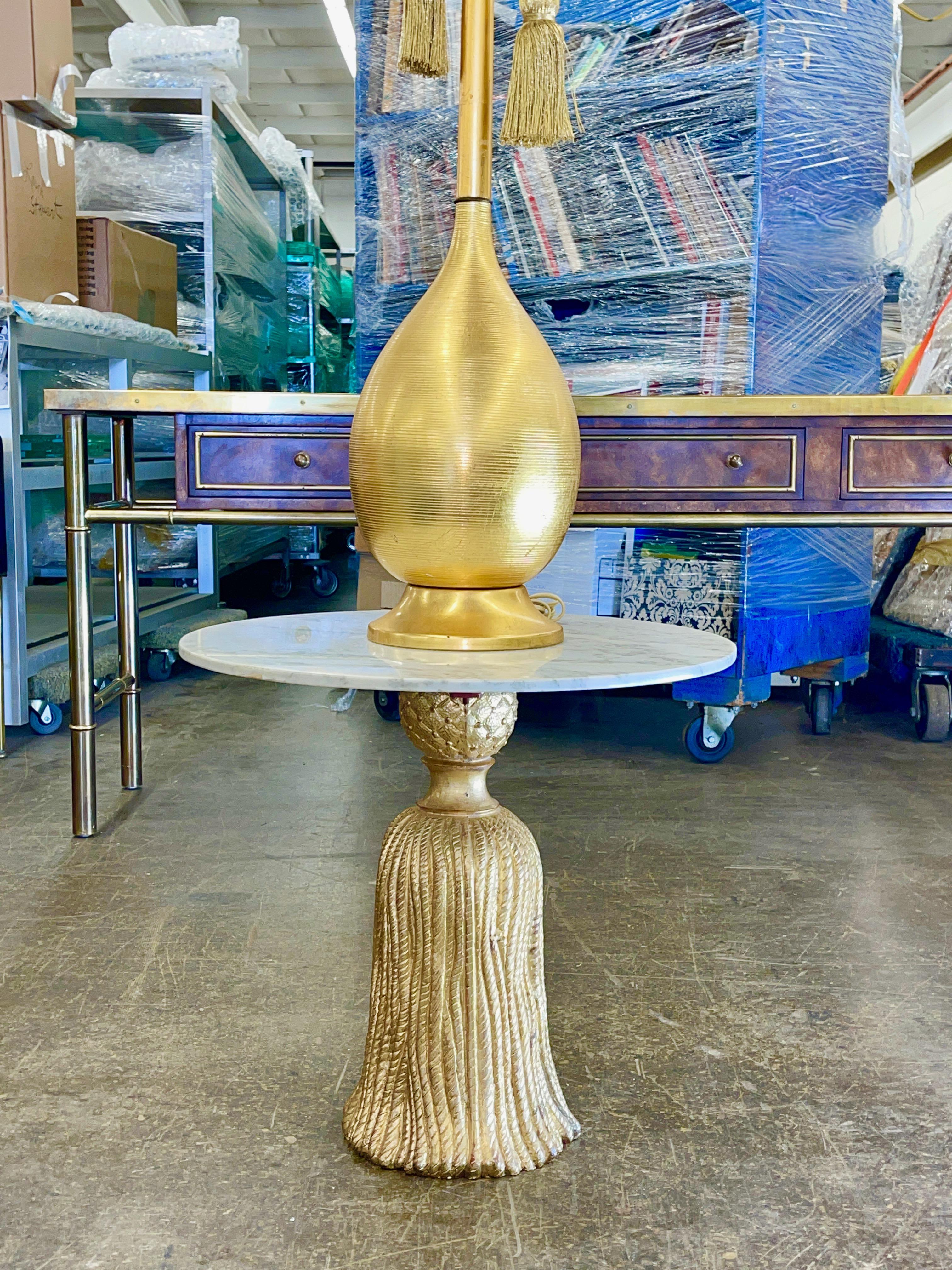 Hollywood Regency-Flaschenlampe aus vergoldetem Metall im Angebot 11