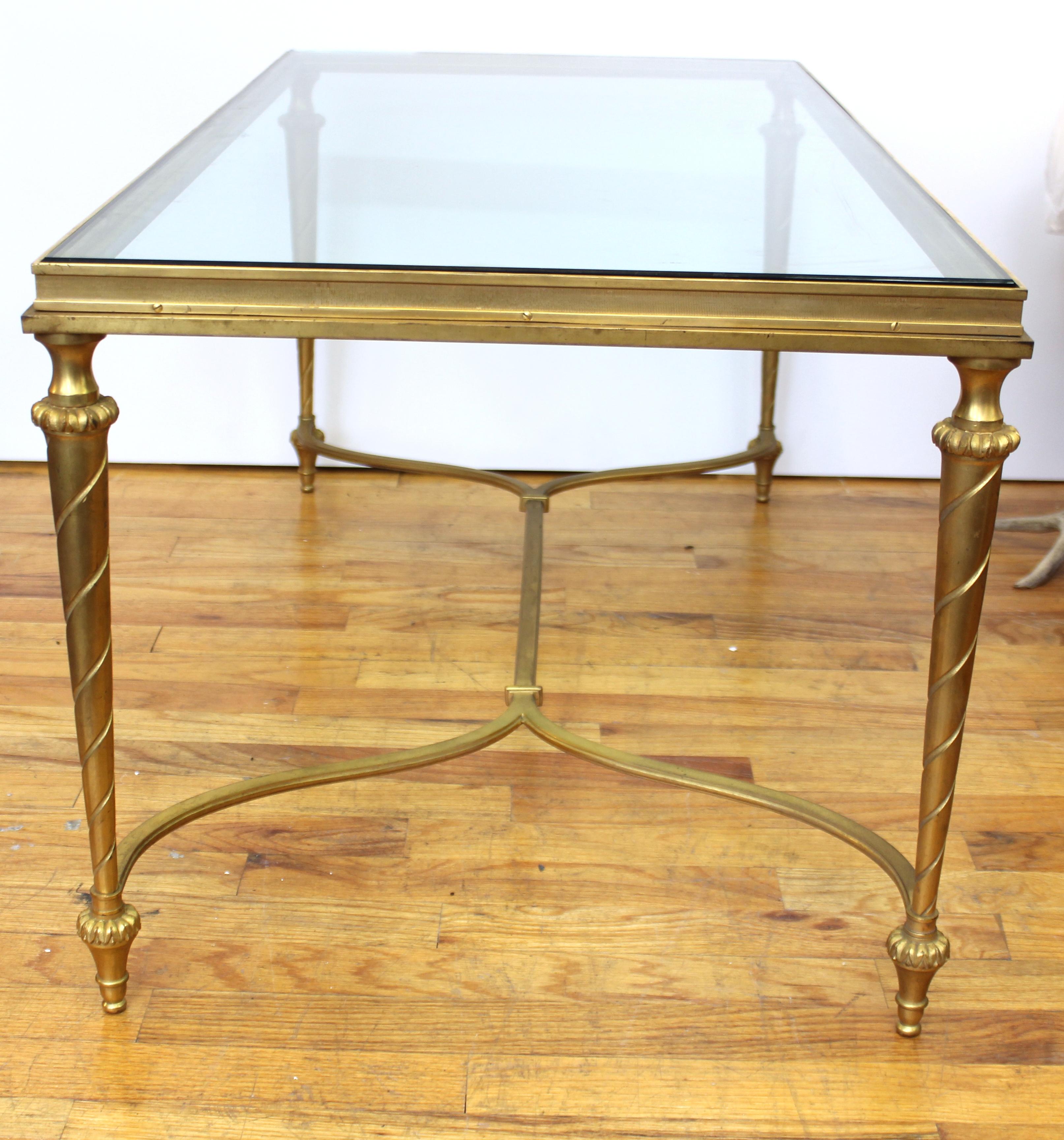 Hollywood Regency Gilt Metal Coffee Table with Glass Top In Good Condition In New York, NY