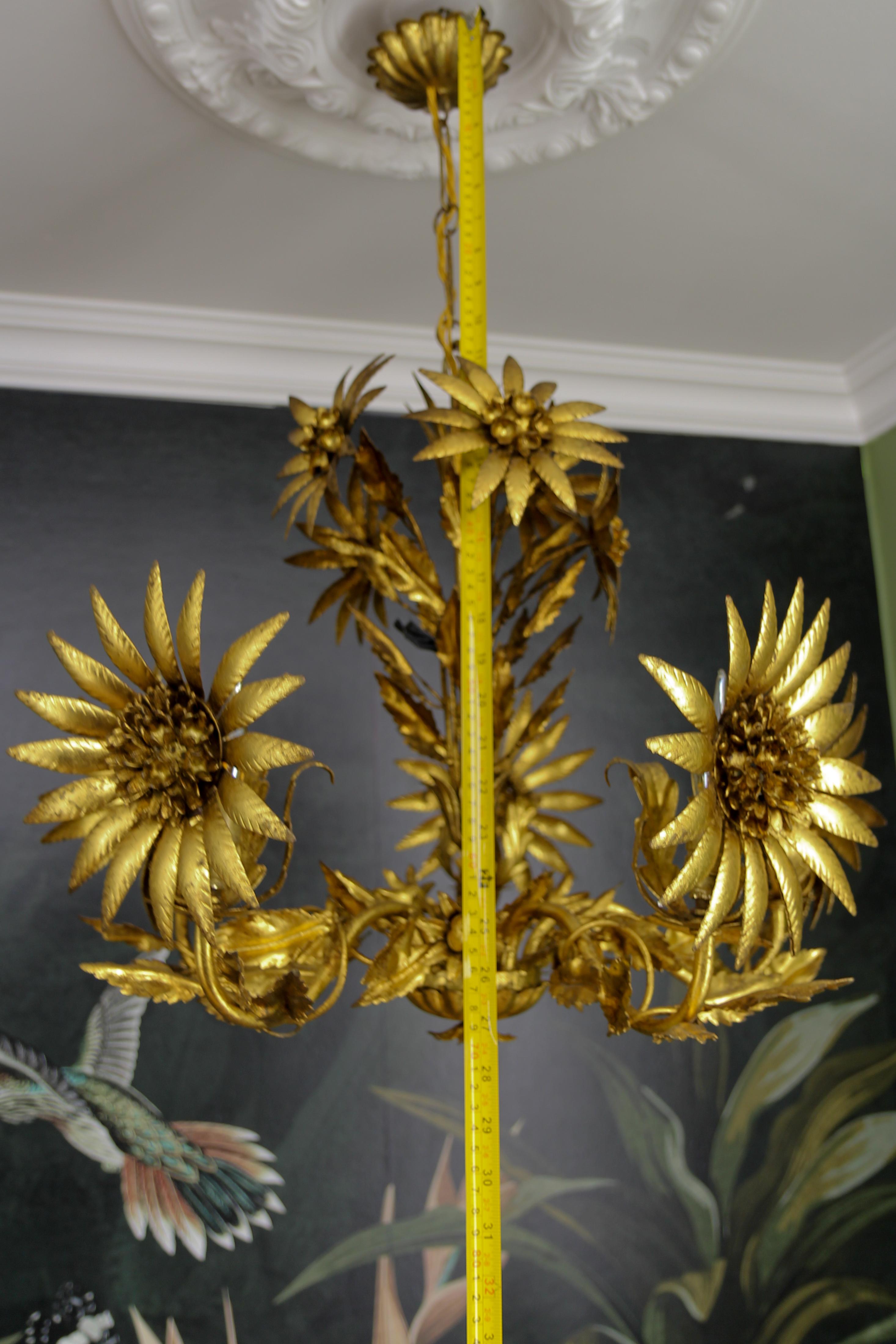 Hollywood Regency Gilt Metal Flower Five-Light Chandelier, ca. 1950s For Sale 9