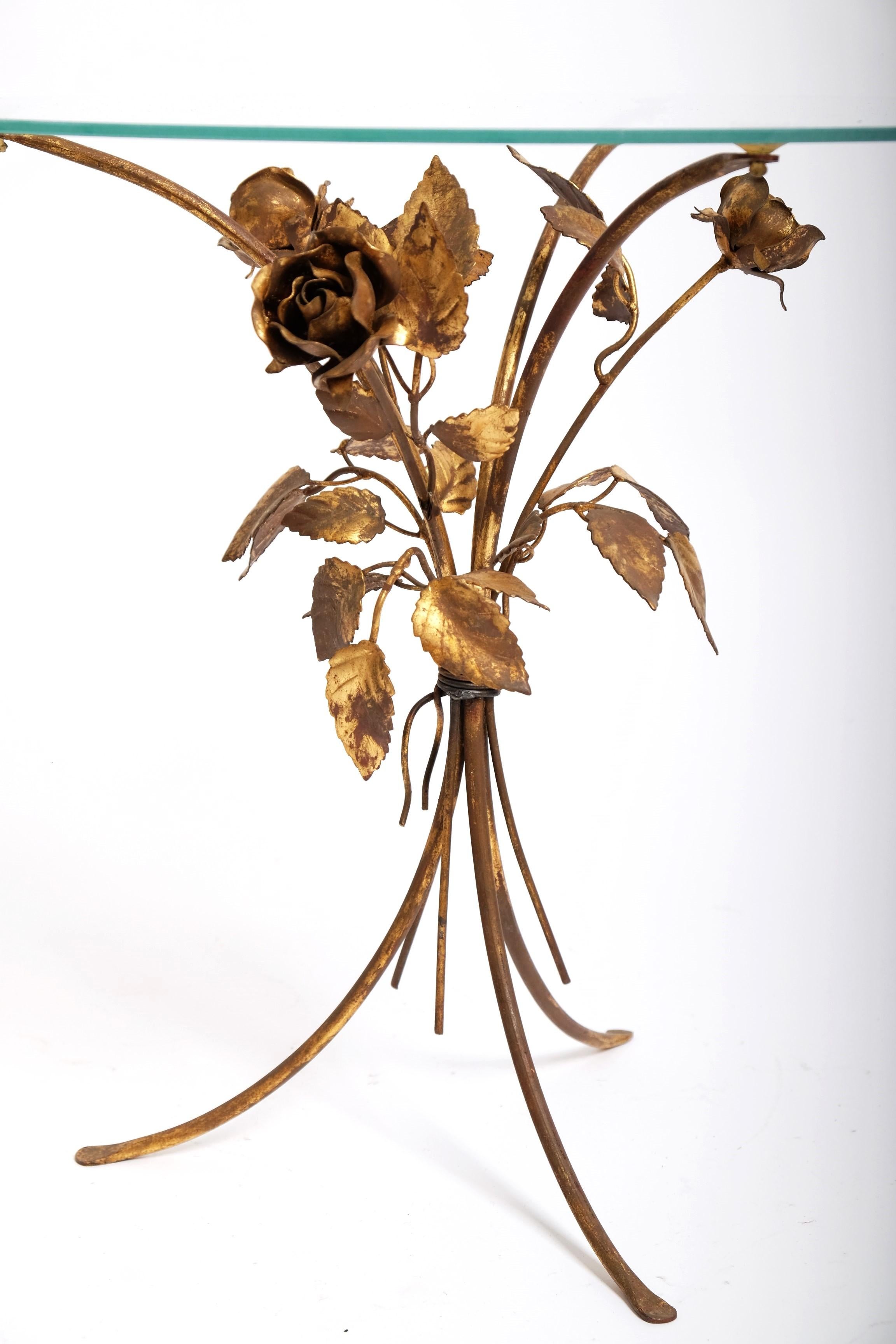 Table d'appoint Hollywood Regency en métal doré avec bouquet de fleurs, Italie, années 1970 en vente 6