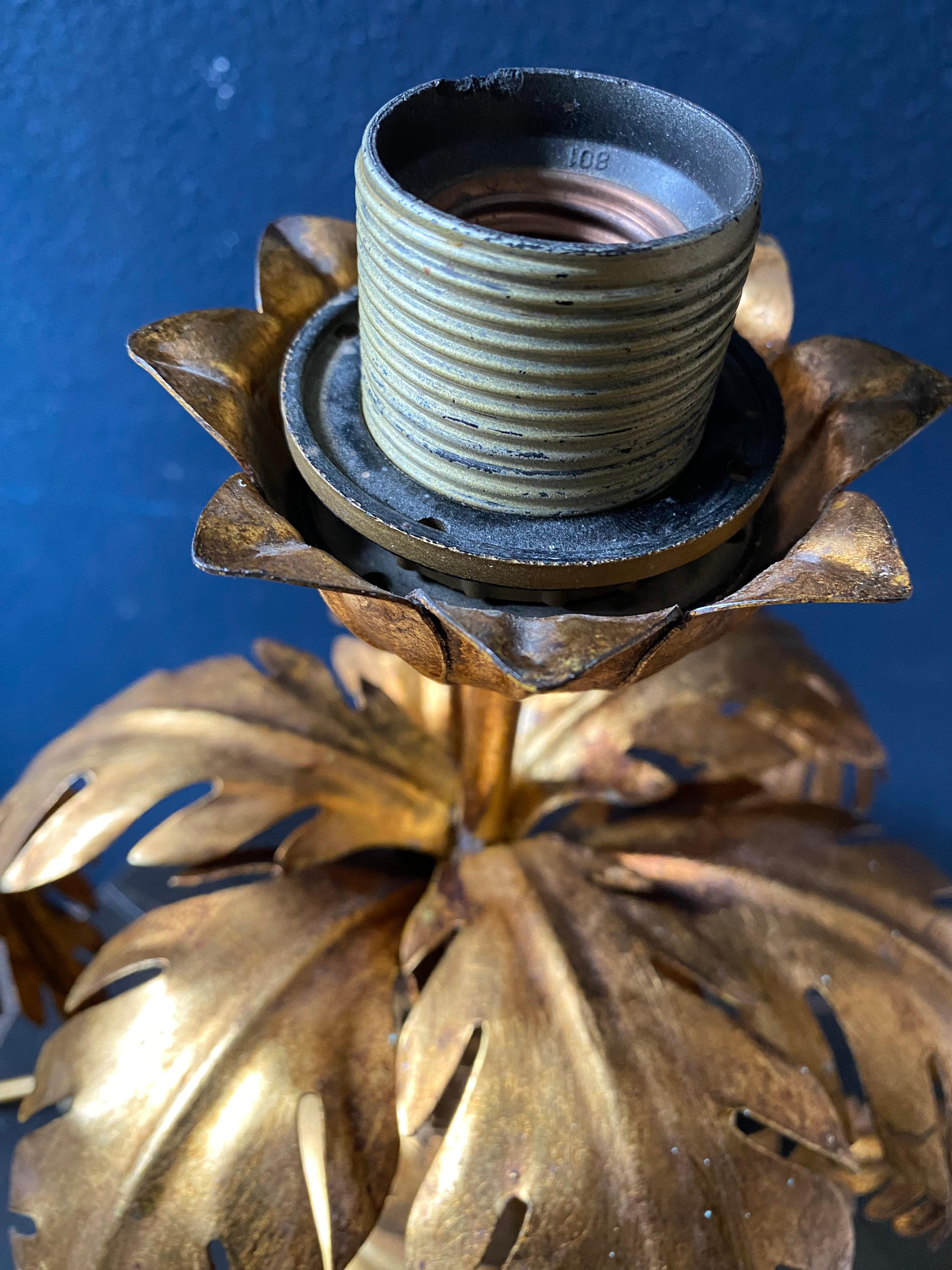 Hollywood Regency Gilt Metal Palm Tree Table Lamp by Hans Kogl, Germany, 1970s For Sale 1