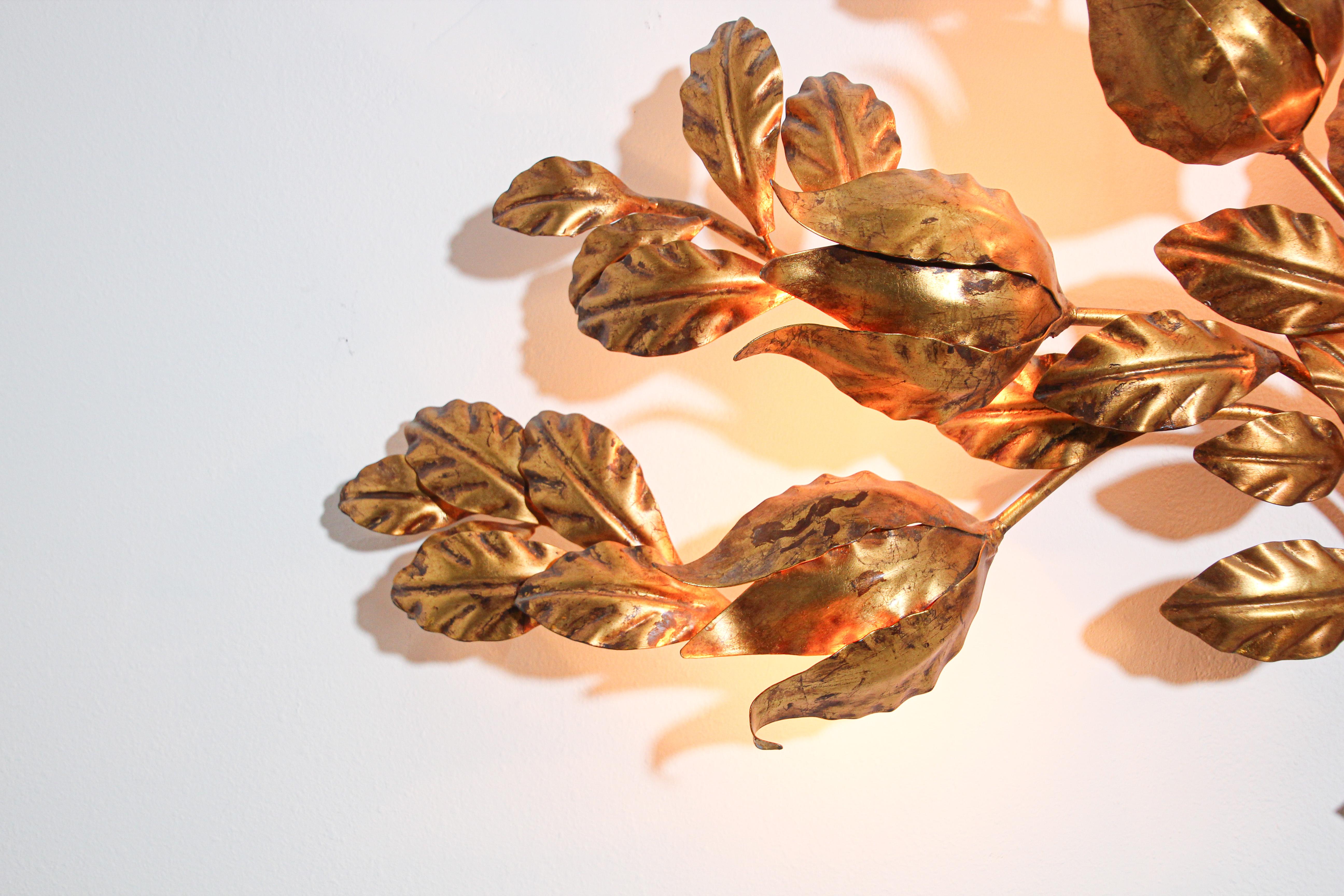 Hollywood Regency Gilt Metal Wall Sconce, by S. Salvadori, Italy, 1950s 2