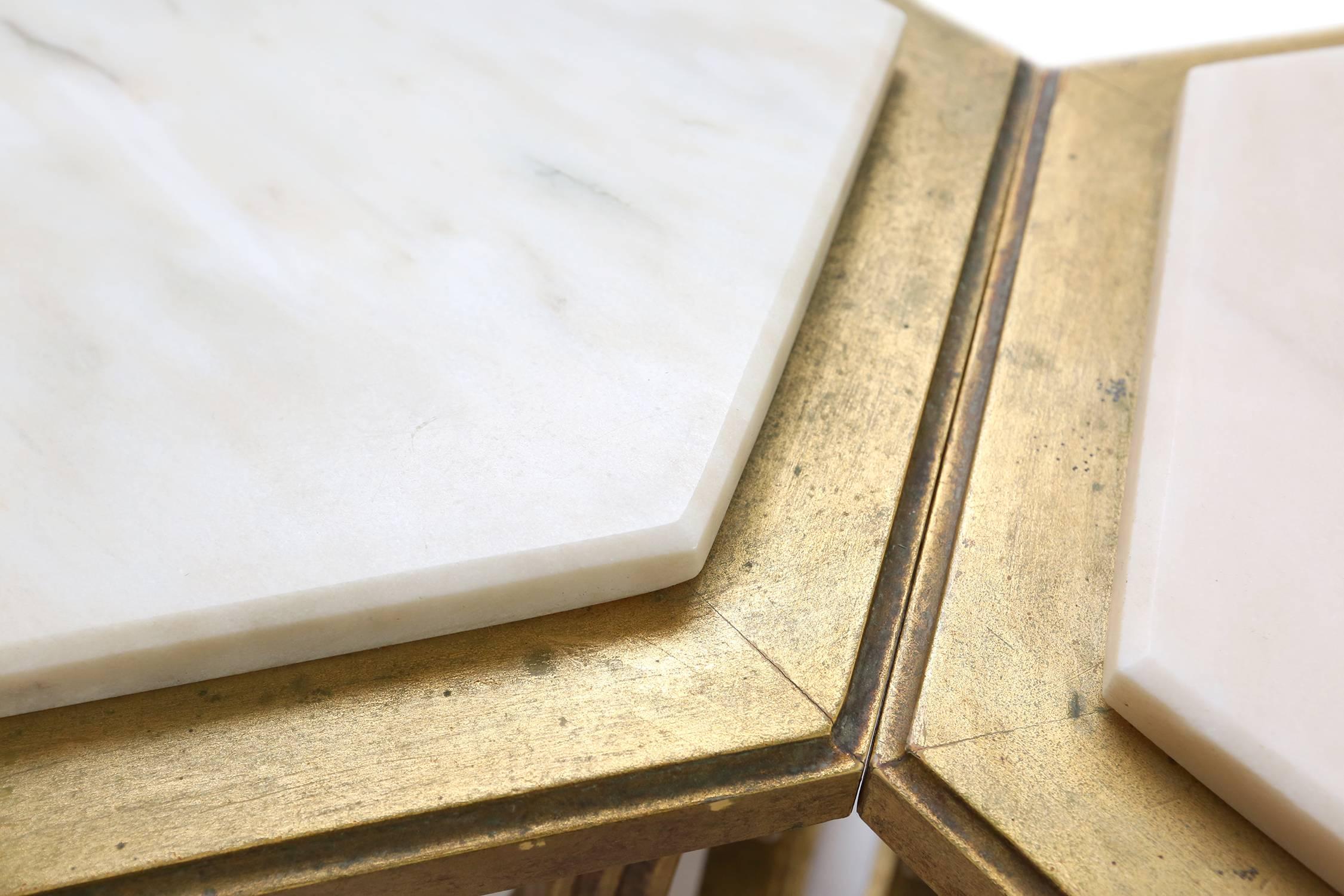 Hollywood Regency Gilt Side Tables with Calacatta Marble Top In Good Condition In Antwerp, BE