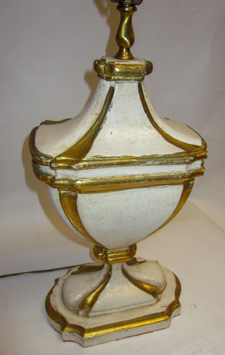 Hollywood Regency Giltwood Lamp, Pair In Good Condition For Sale In Savannah, GA