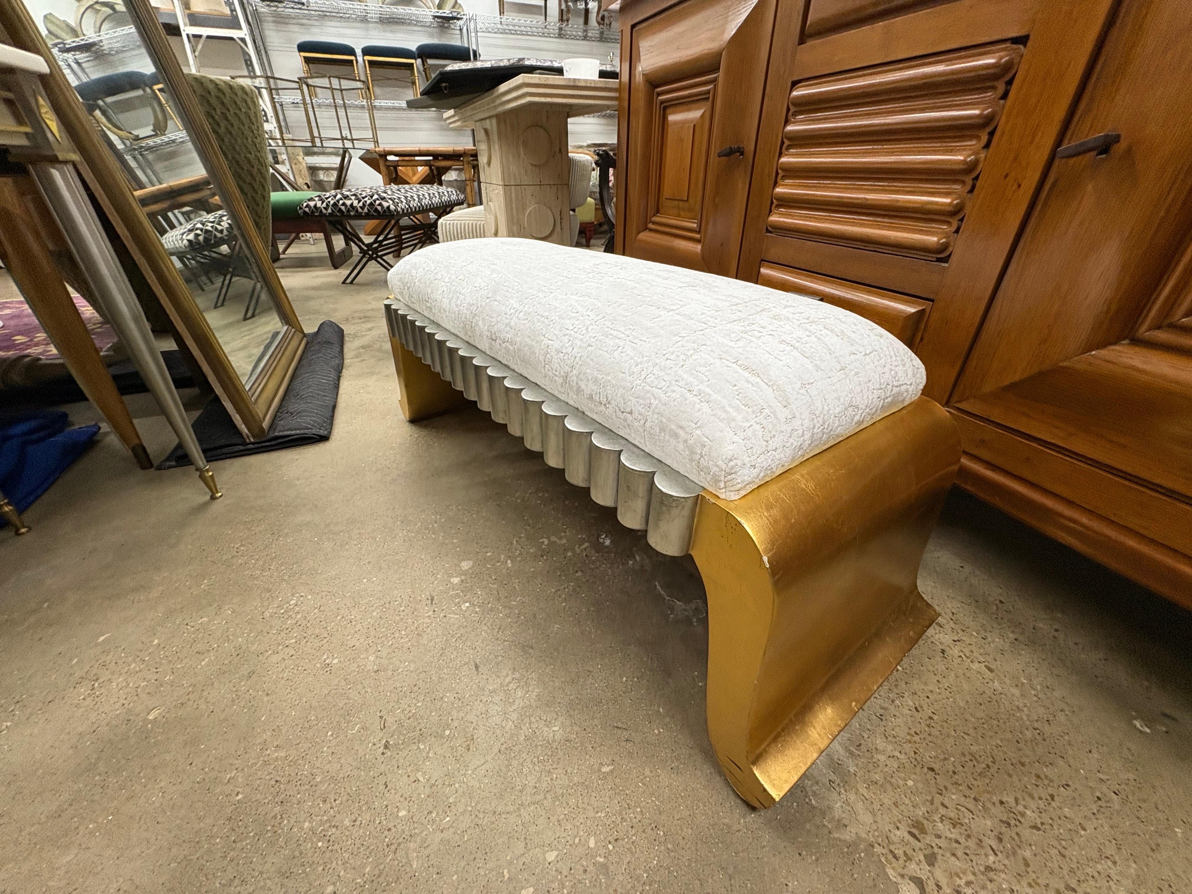 Banc en bois doré Hollywood Regency en vente 2