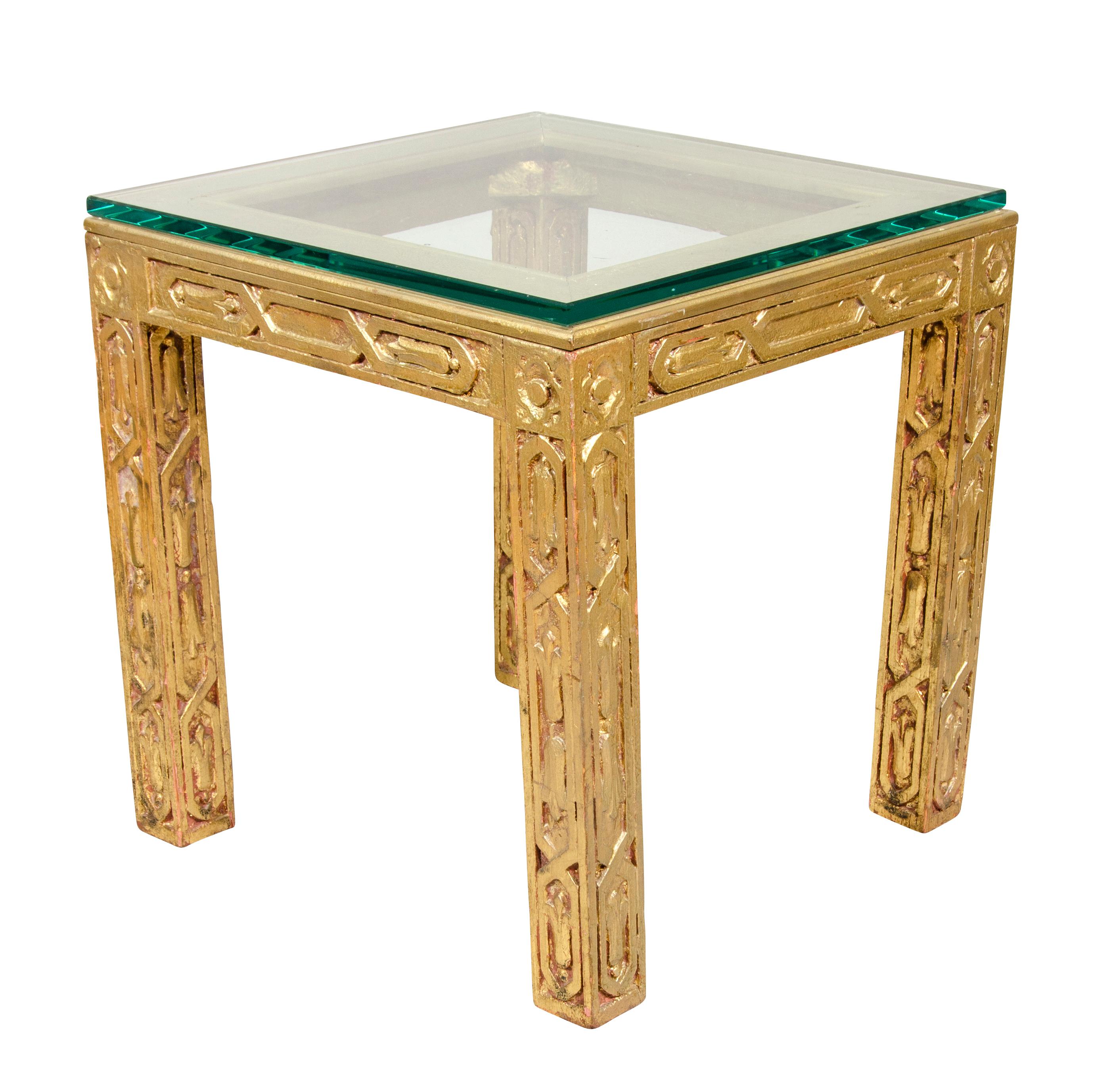 Hollywood Regency Giltwood End Table In Good Condition For Sale In Essex, MA