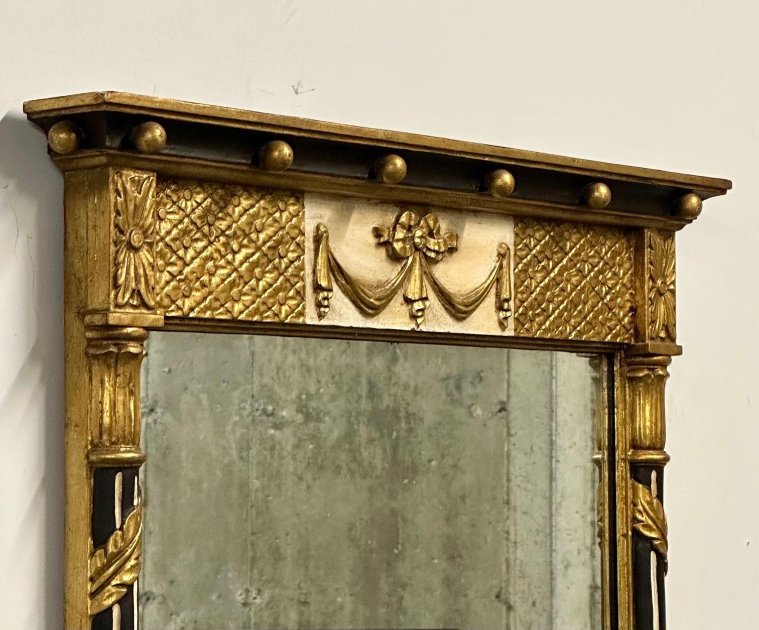 Miroir mural / miroir console en bois dor de style Hollywood Regency, fabriqu en Italie Bon état - En vente à Stamford, CT