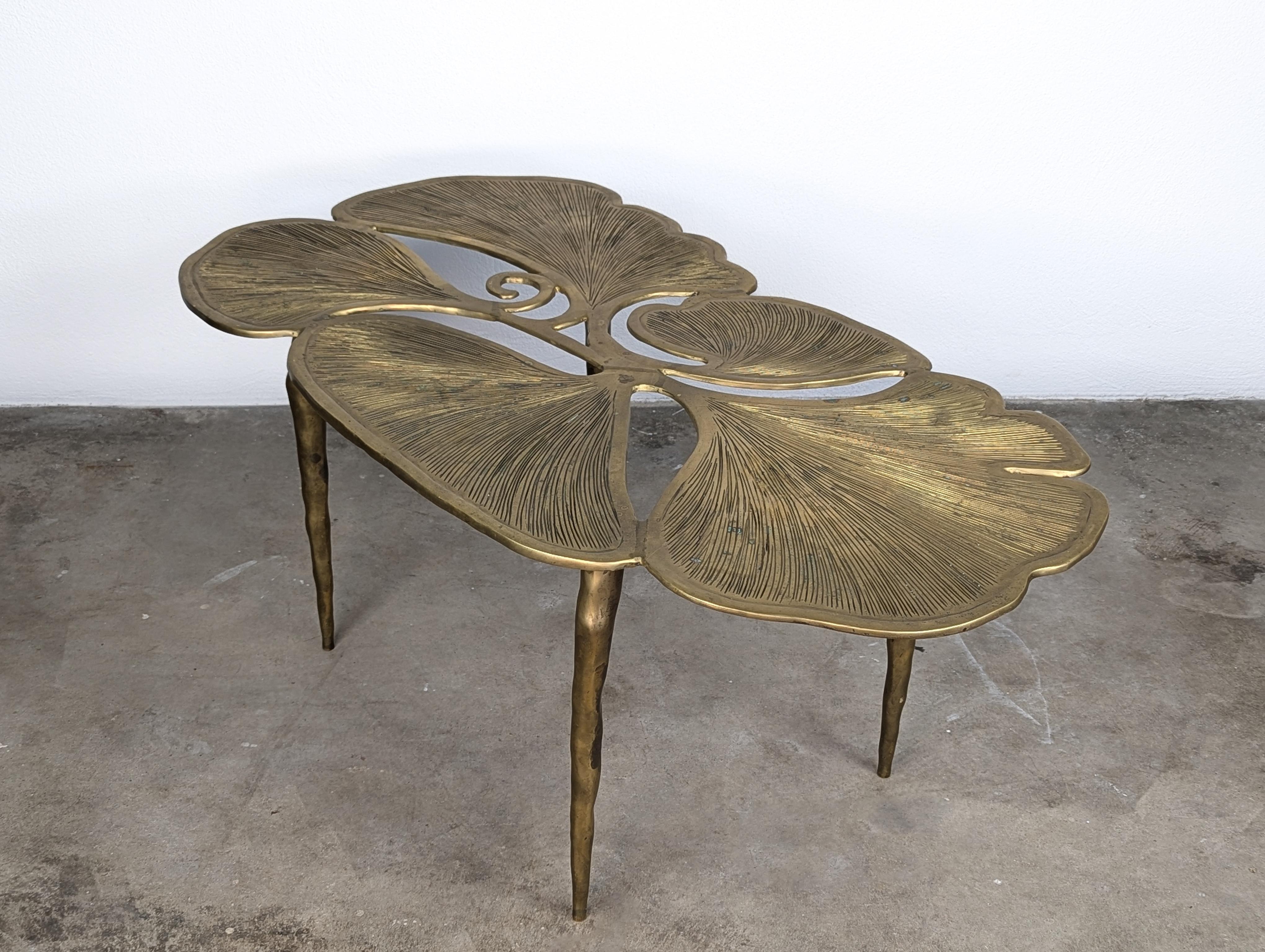Hollywood Regency Glam Sculptural Organic Brass Ginkgo Leaf Coffee Table, c1980s In Good Condition In Chino Hills, CA