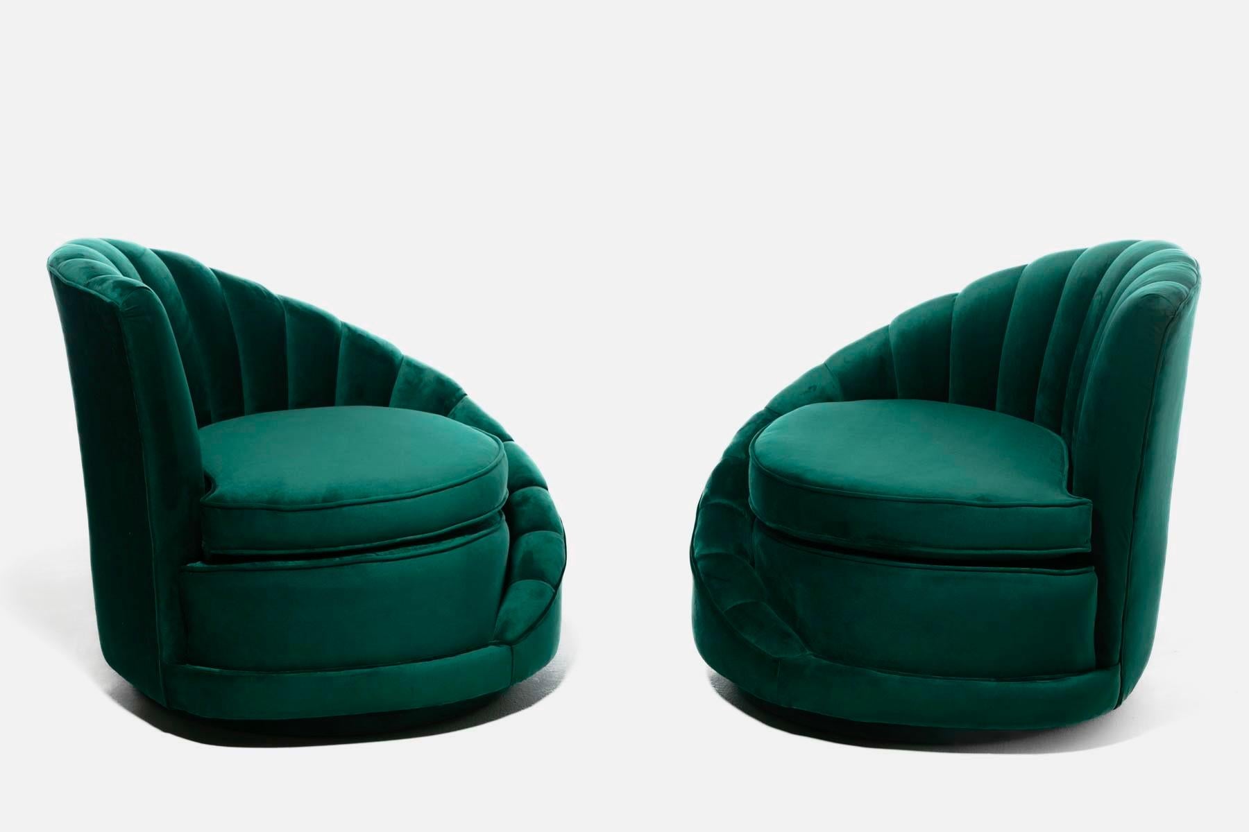 Mid-20th Century Hollywood Regency Glamorous Asymmetrical Swivel Chairs in Emerald Green Velvet For Sale