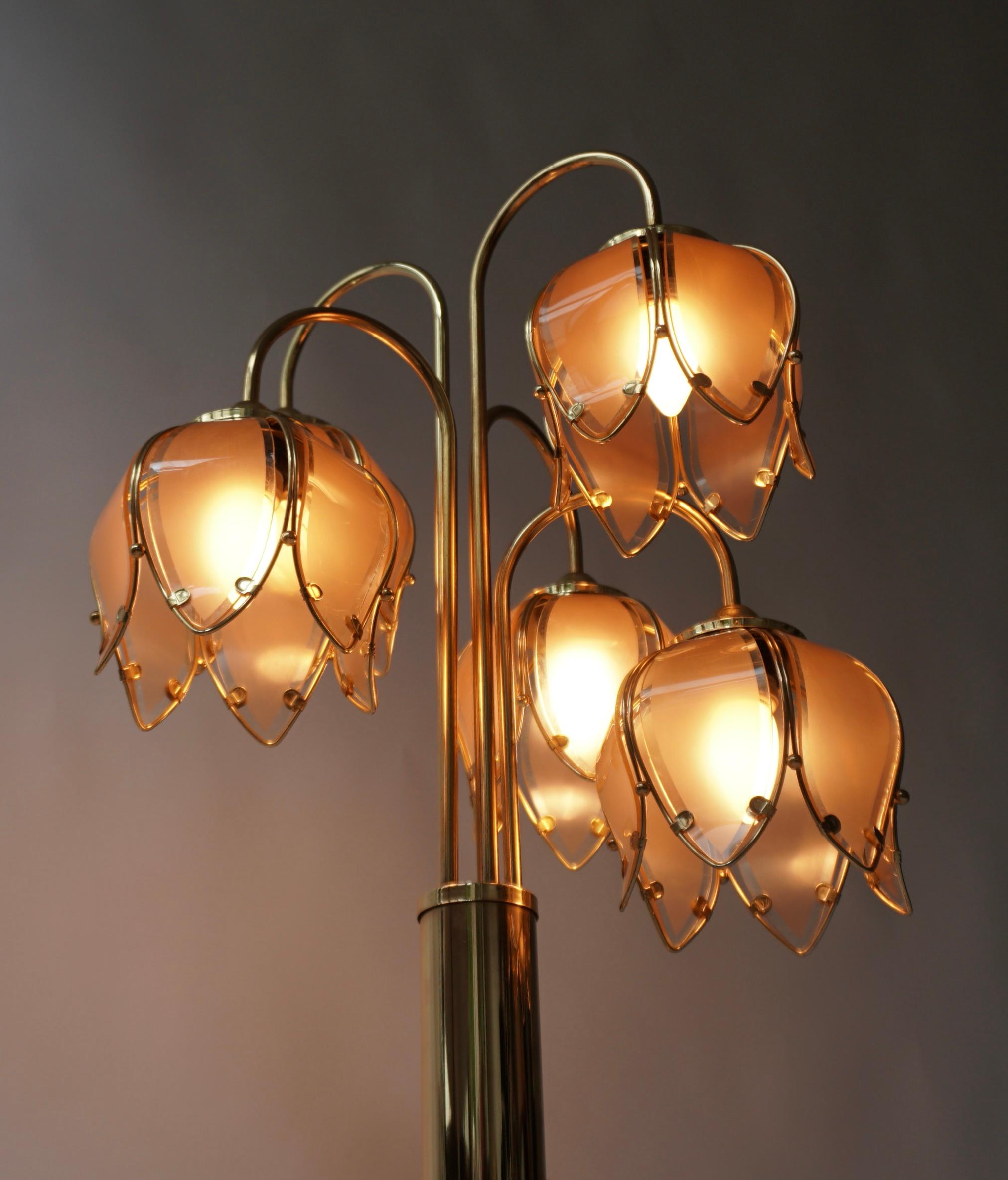 Hollywood Regency Glas und Messing 5 Arm Tulip Lotus Lampe 1970s im Angebot 6