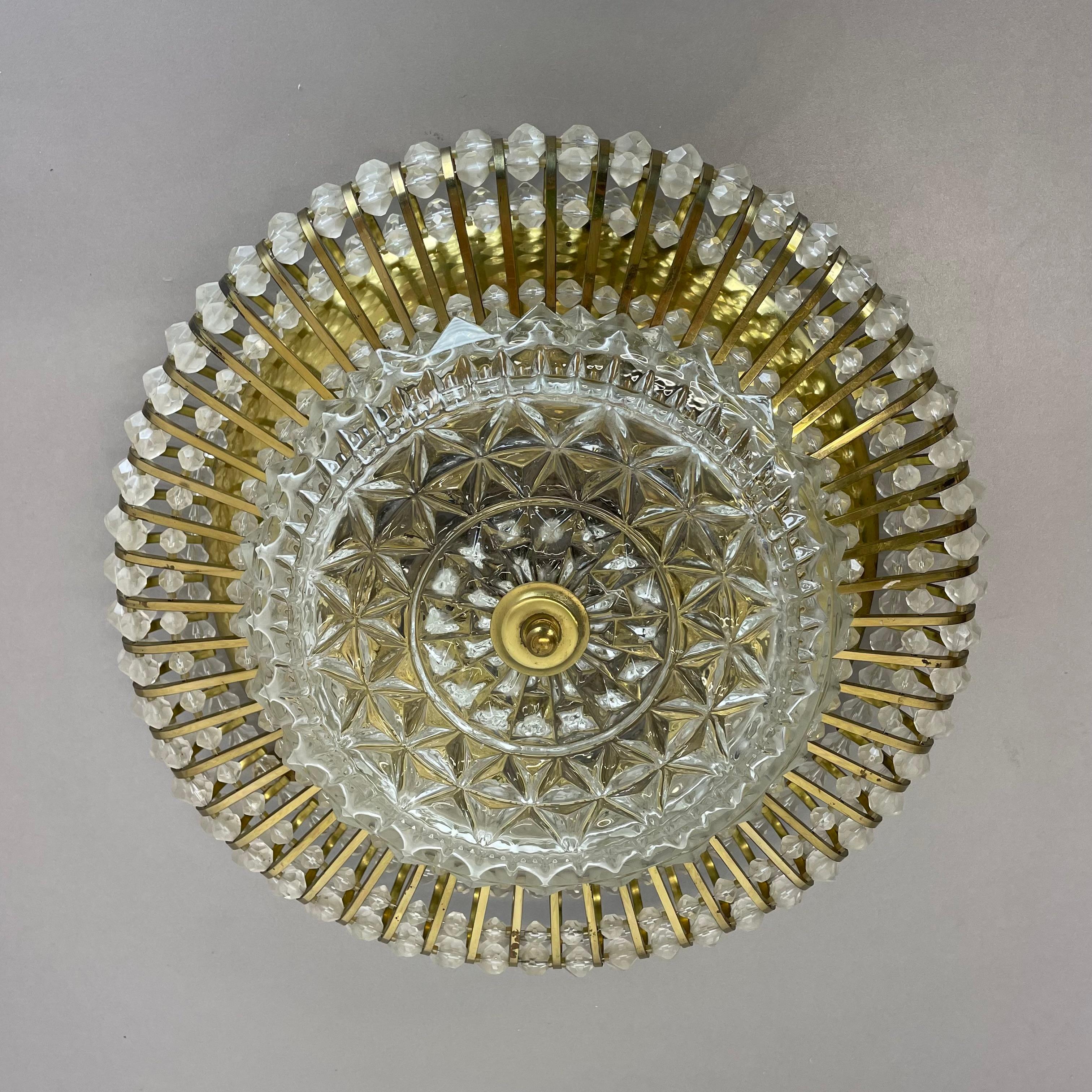Hollywood regency Glass and Brass Ceiling Light, Ernst Palme Palwa 1970s Germany In Good Condition For Sale In Kirchlengern, DE