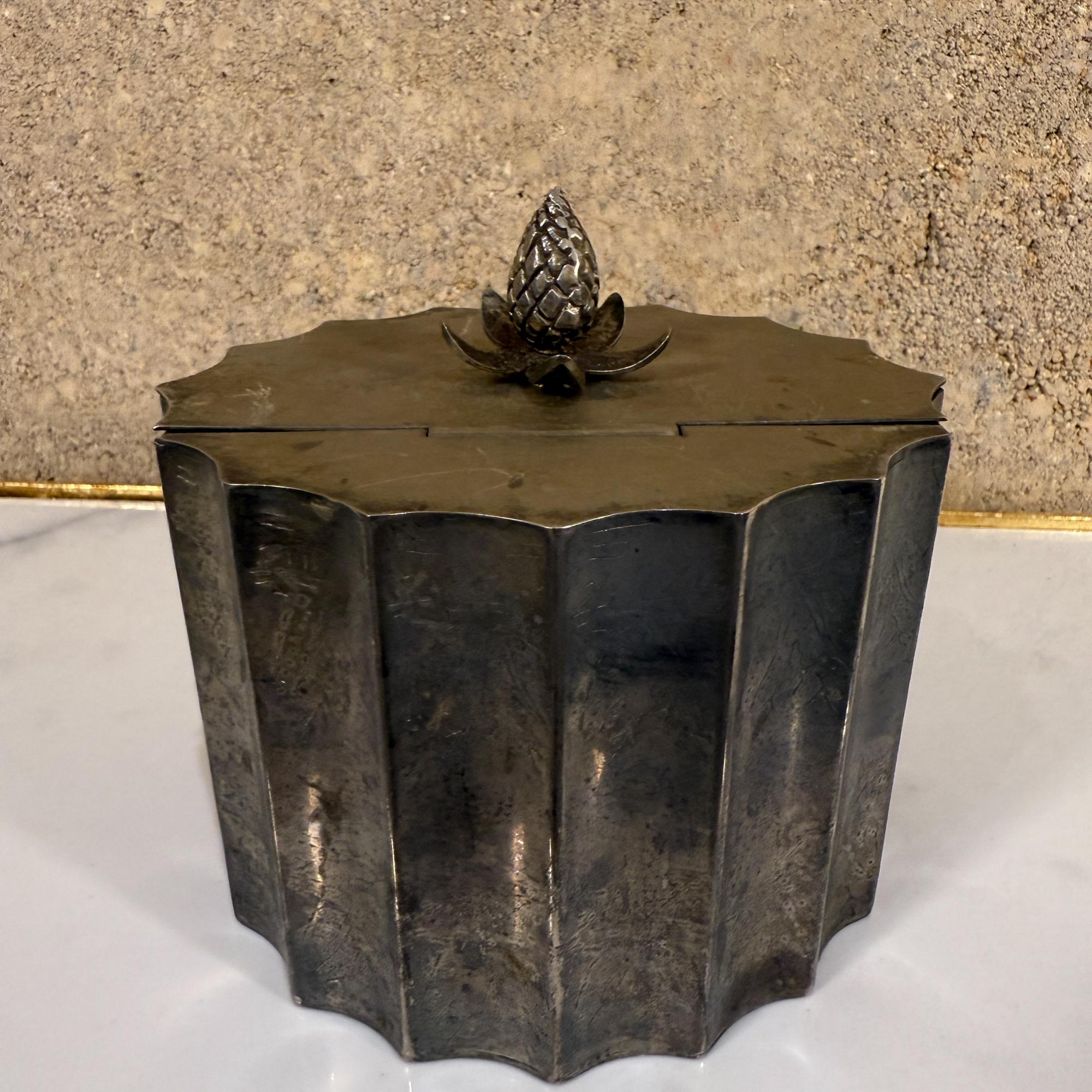 Placcato argento Hollywood Regency Godinger Box Cassetta di sicurezza di latta in finto bambù in vendita