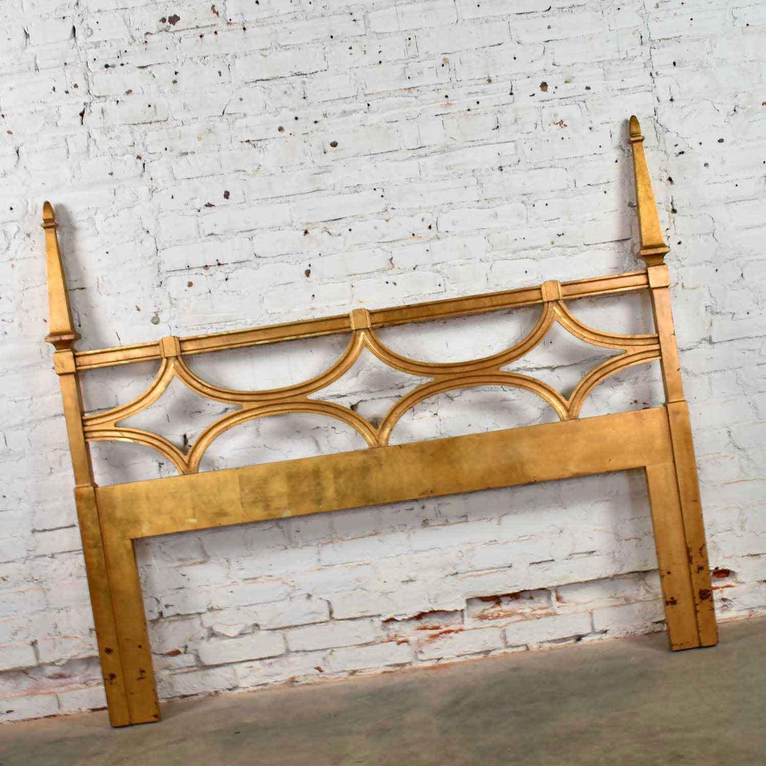 Gorgeous Hollywood Regency gold-leaf queen size headboard. It is in fabulous vintage condition with a nice age patina. Please see photos, circa 1960s-1970s.

Holy cow do we love gold leaf here at the shop! And this queen size Hollywood Regency
