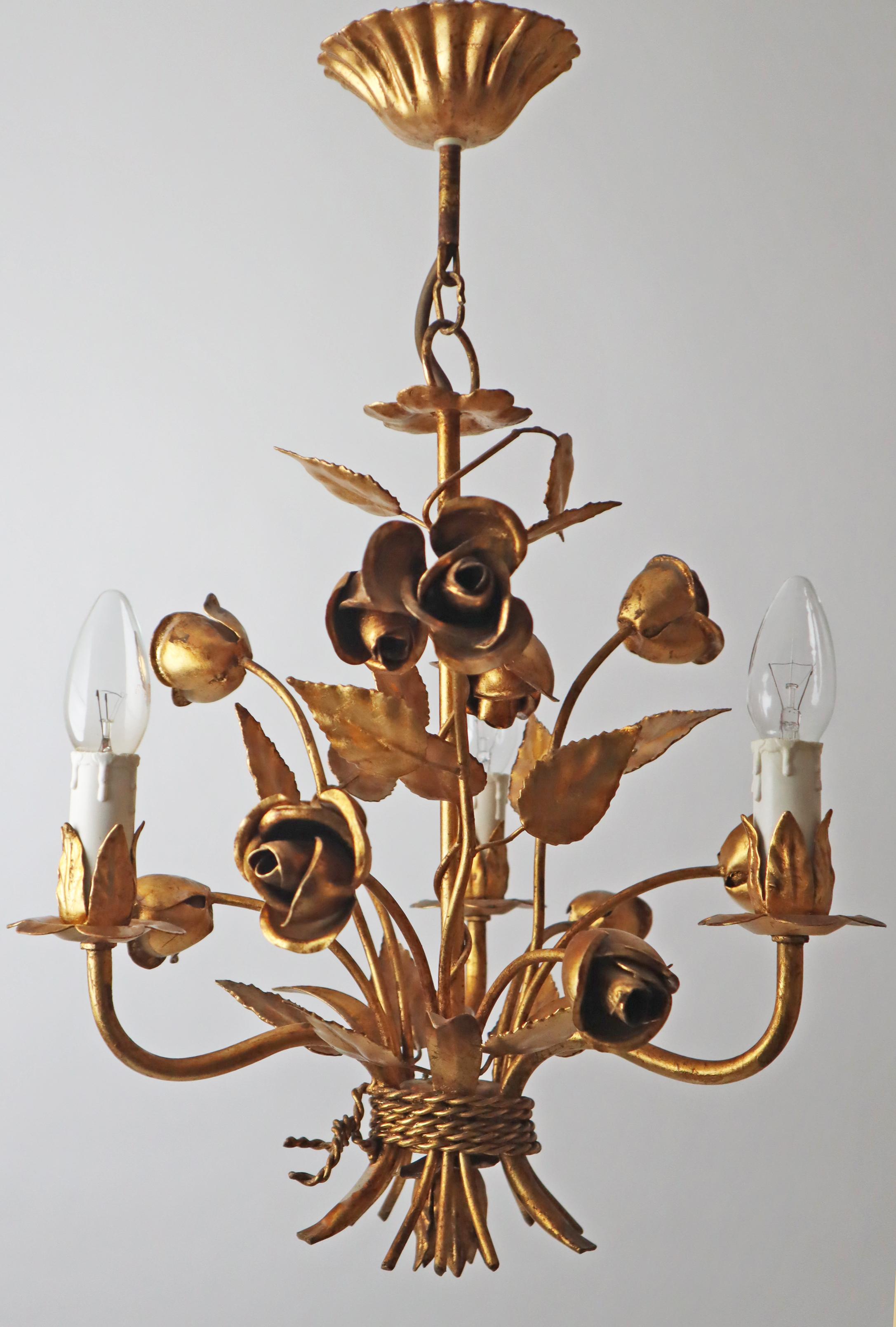 Goldener Hollywood-Regency-Kronleuchter mit Rosen von Hans Kögl im Angebot 8