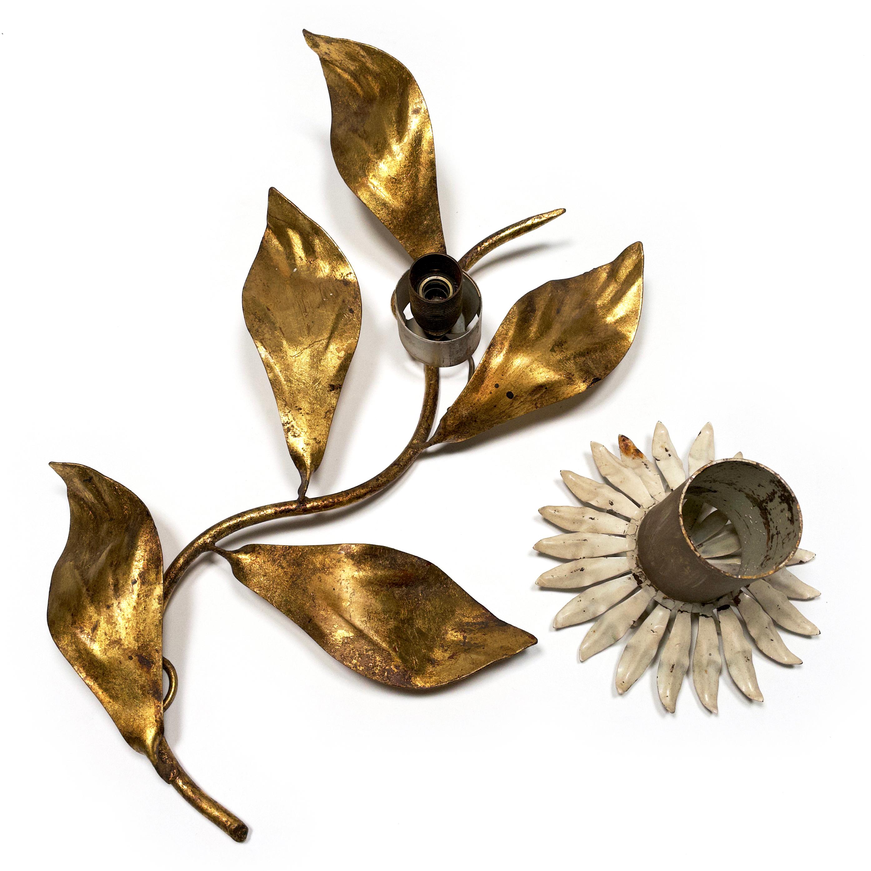 Italienische goldene florale Mid-Century 1970er Jahre Vintage Hollywood Regency-Wandleuchte mit Blumenmuster im Angebot 2