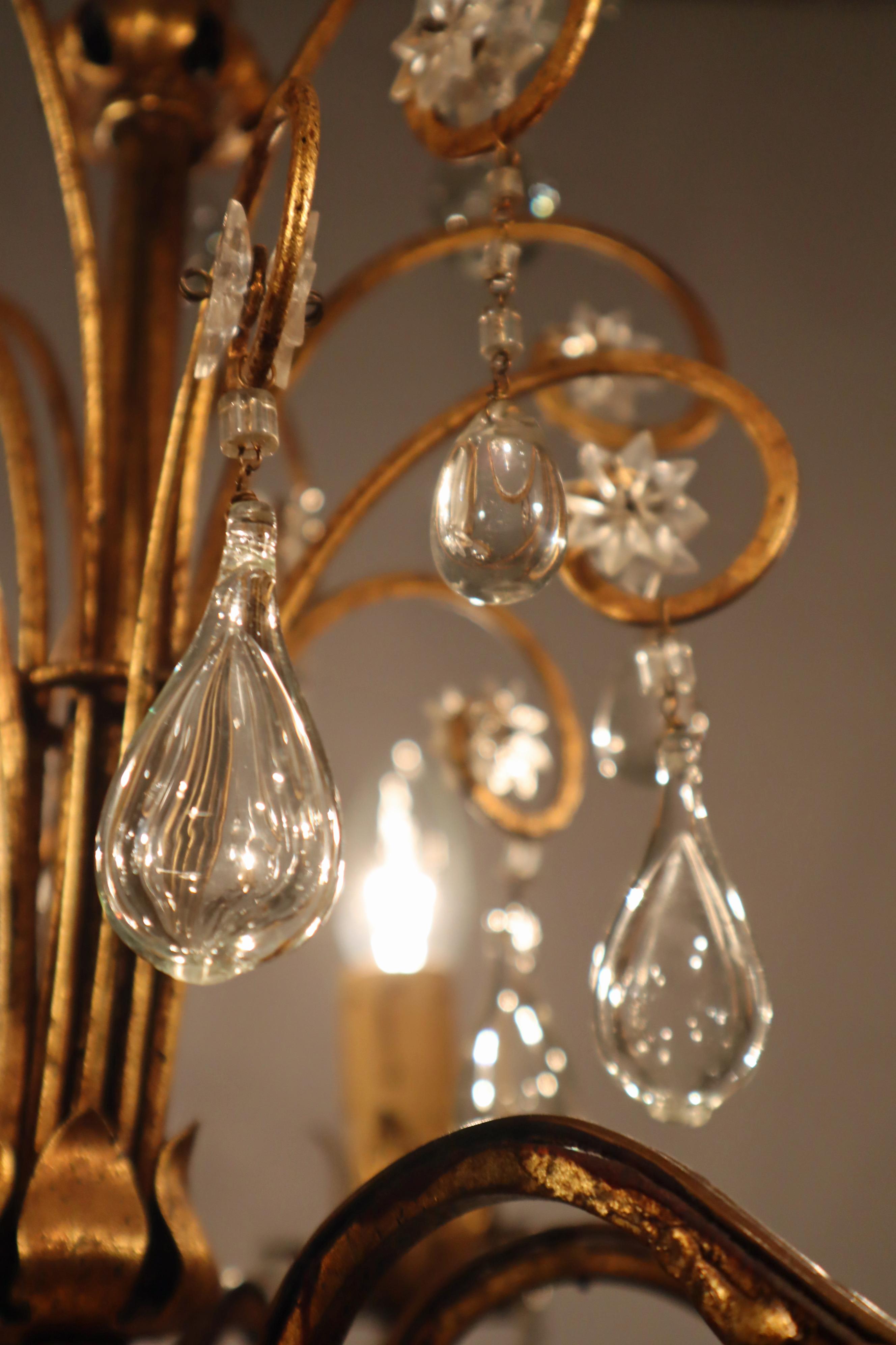 Metal Hollywood Regency Golden Stars and Water Drops Chandelier, Italy 1930s For Sale