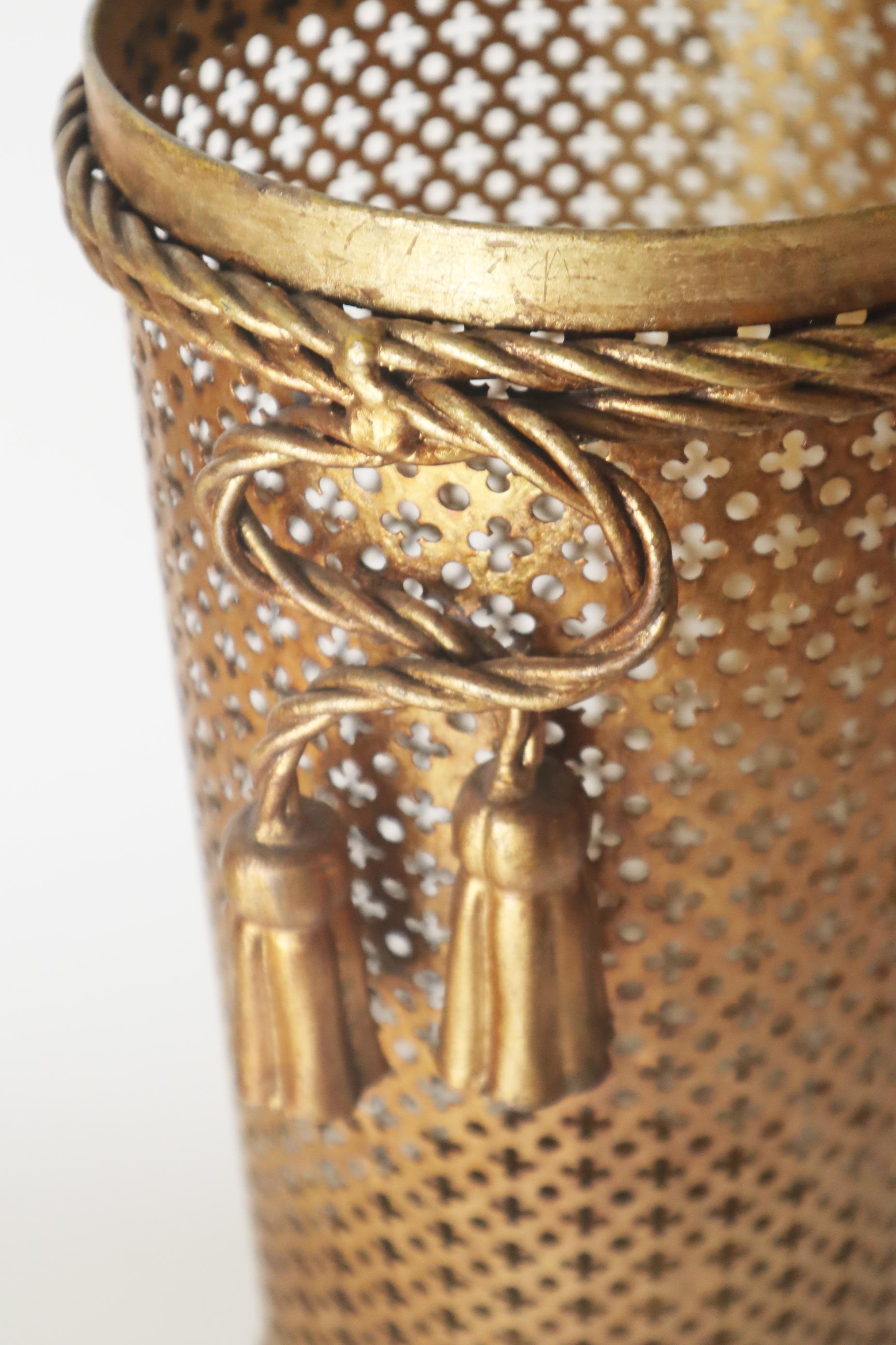 Hollywood Regency Golden Umbrella stand by Li Puma Firenze, Italy 1950s In Good Condition For Sale In Hannover, DE