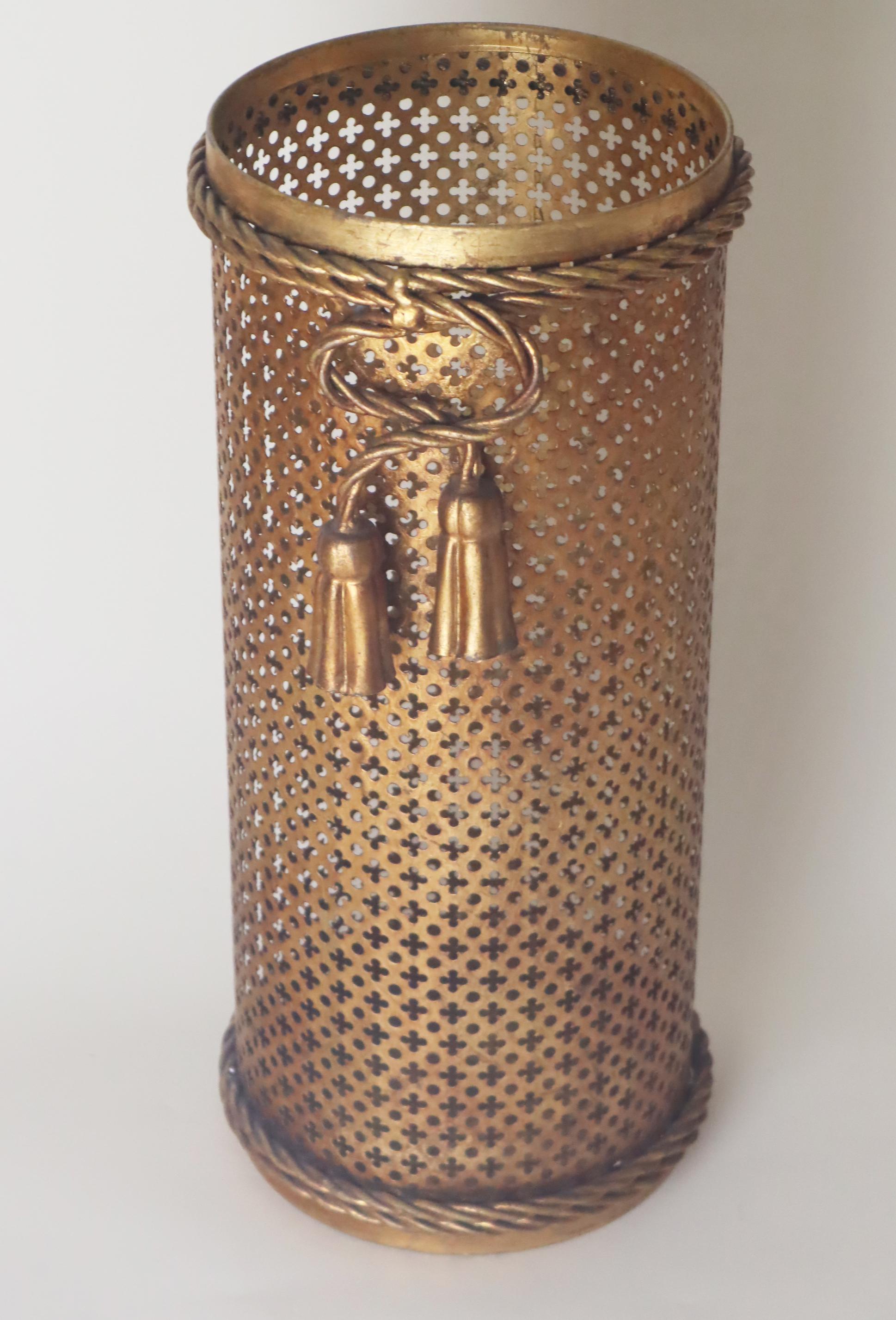Metal Hollywood Regency Golden Umbrella stand by Li Puma Firenze, Italy 1950s For Sale