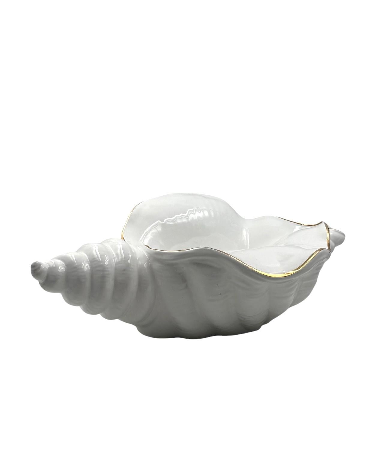 Hollywood regency great ceramic shell sculpture, Italy 1970s For Sale 5