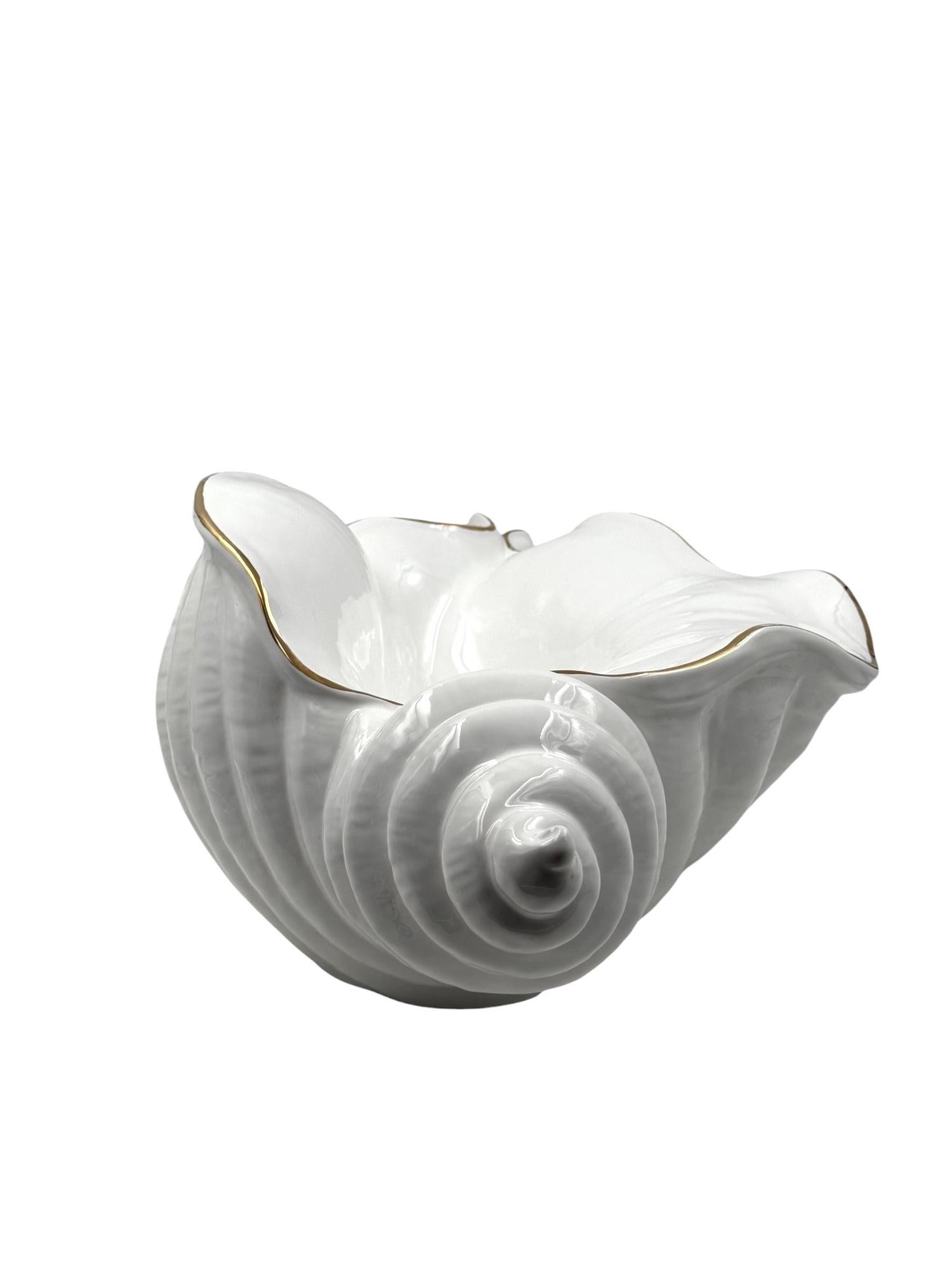 Hollywood regency great ceramic shell sculpture, Italy 1970s For Sale 7