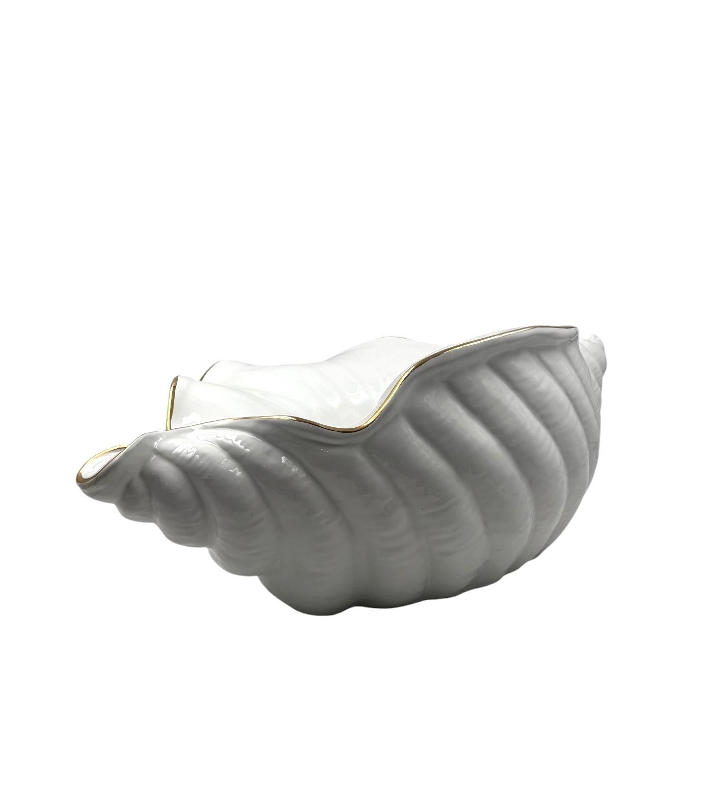 Hollywood regency great ceramic shell sculpture, Italy 1970s For Sale 12