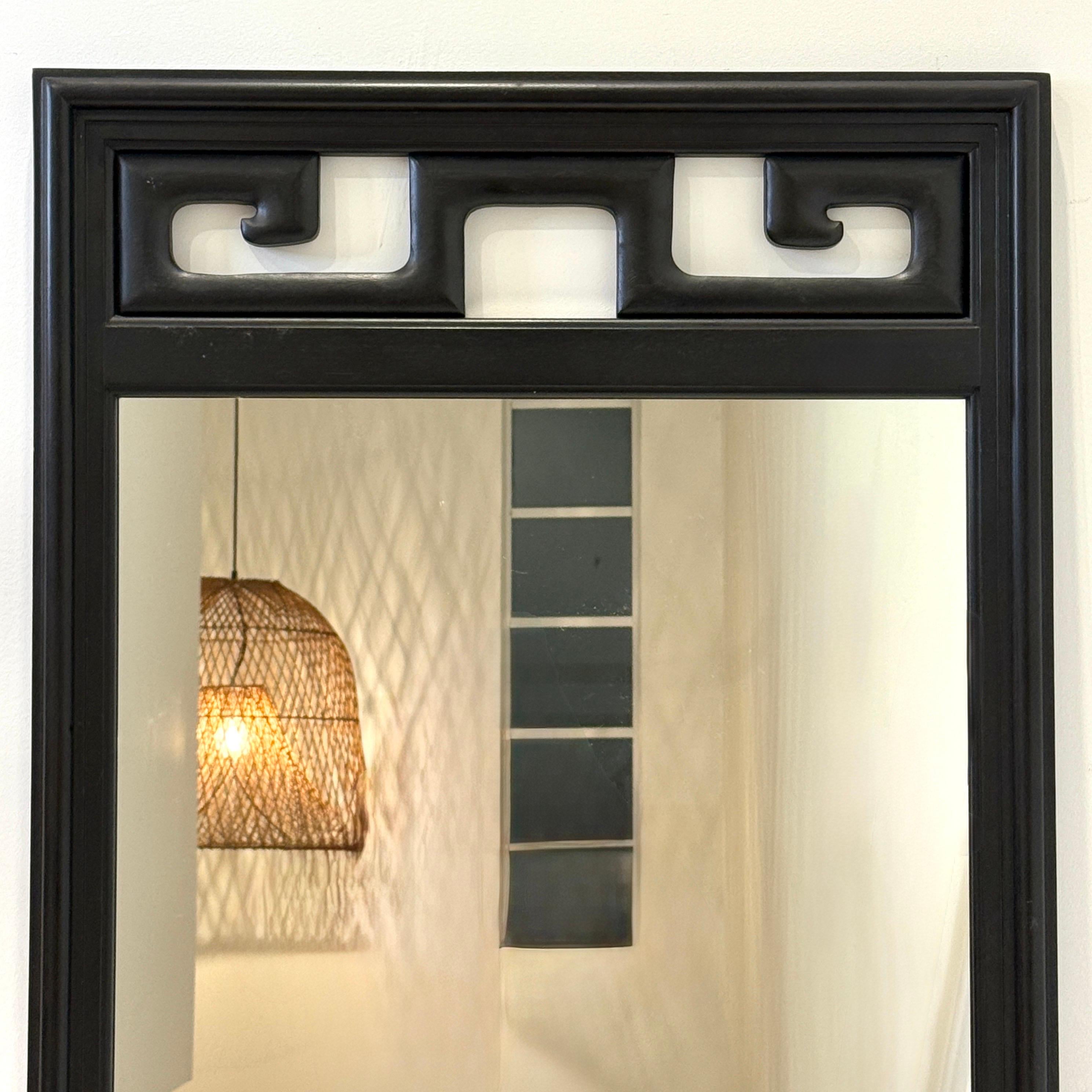Biseauté Hollywood Regency Greek Key Mirror in Black Lacquer, c. 1960's en vente