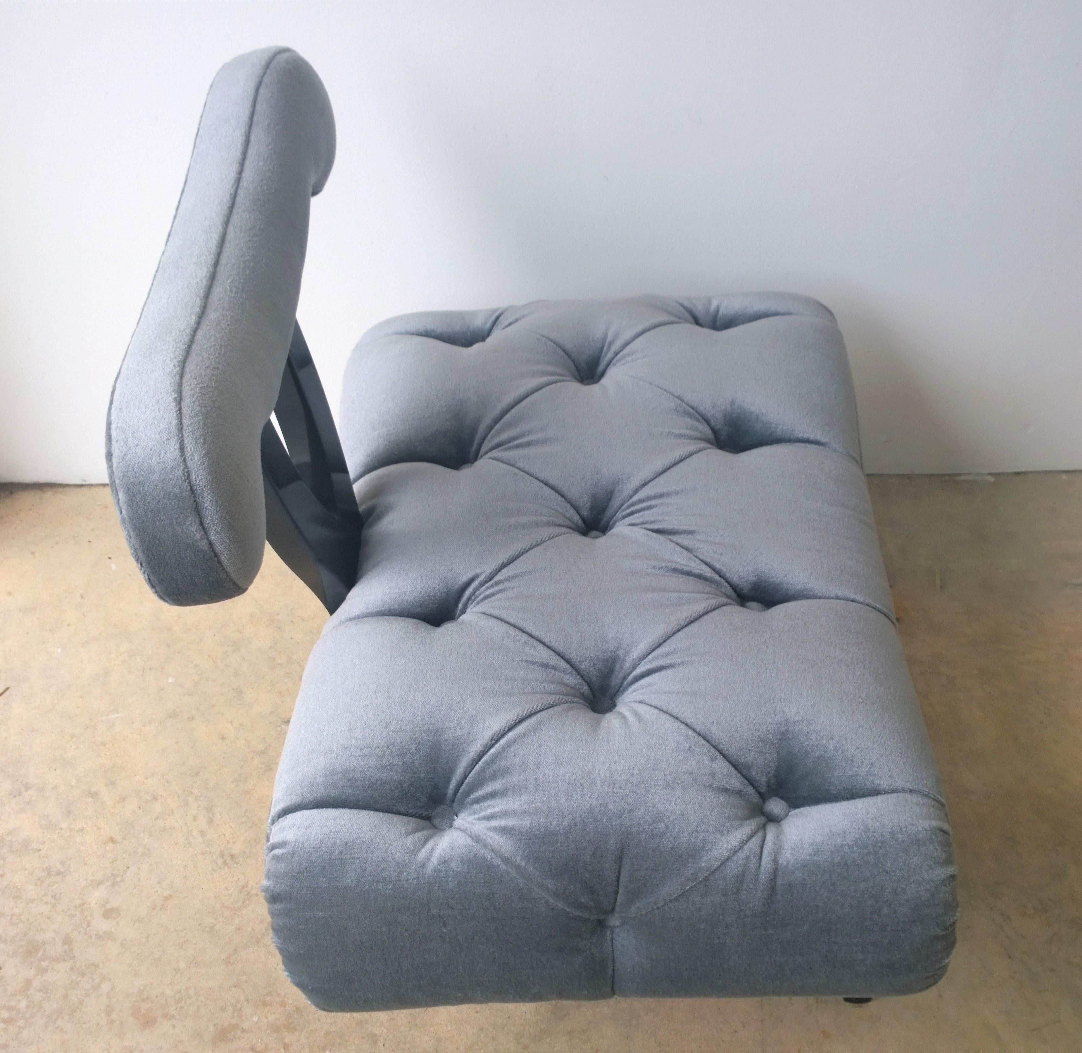 Hollywood Regency Grosfeld House Tufted Gray Mohair Ebonized Wood Slipper Chair For Sale 5