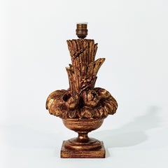 Hollywood Regency. Lámpara de mesa tallada a mano por Francisco Hurtado, España, años 40