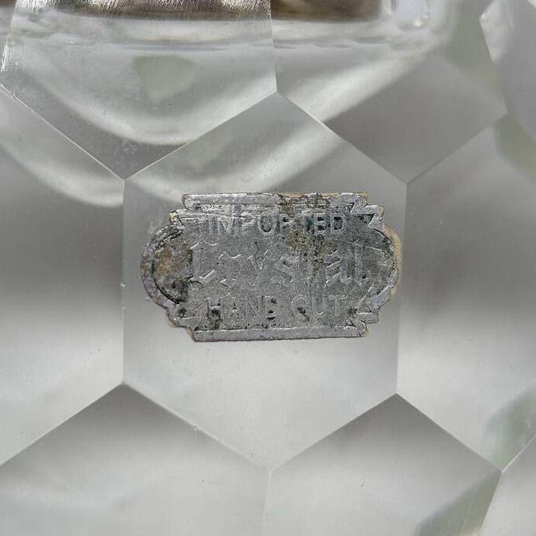 Milieu du XXe siècle Hollywood Regency - Briquet de table en cristal à facettes multiples taillé à la main en vente