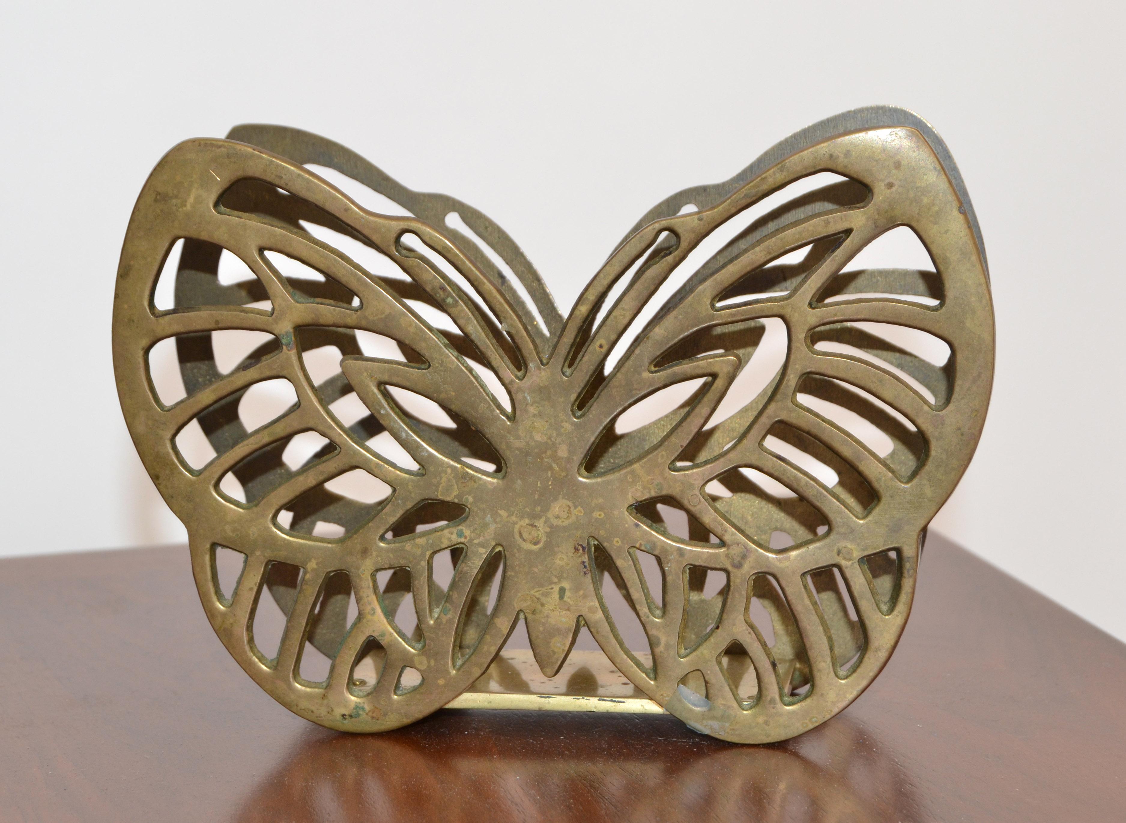 Hollywood Regency Handcrafted Brass Butterfly Napkin Holder Table /  Serveware  In Good Condition For Sale In Miami, FL