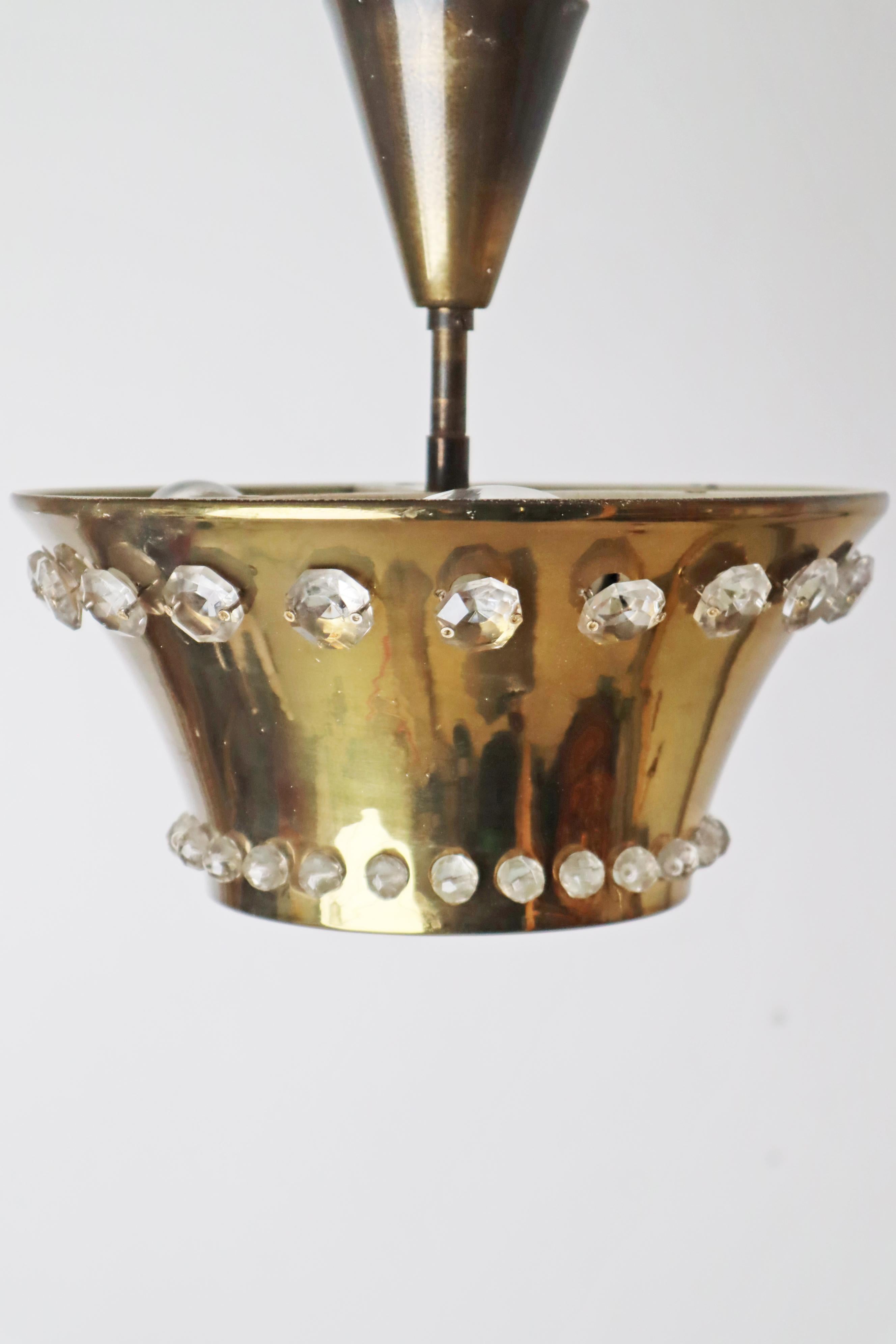 Hollywood Regency Hängelampe aus Messing und Bleikristall, Österreich 1950er Jahre im Angebot 2
