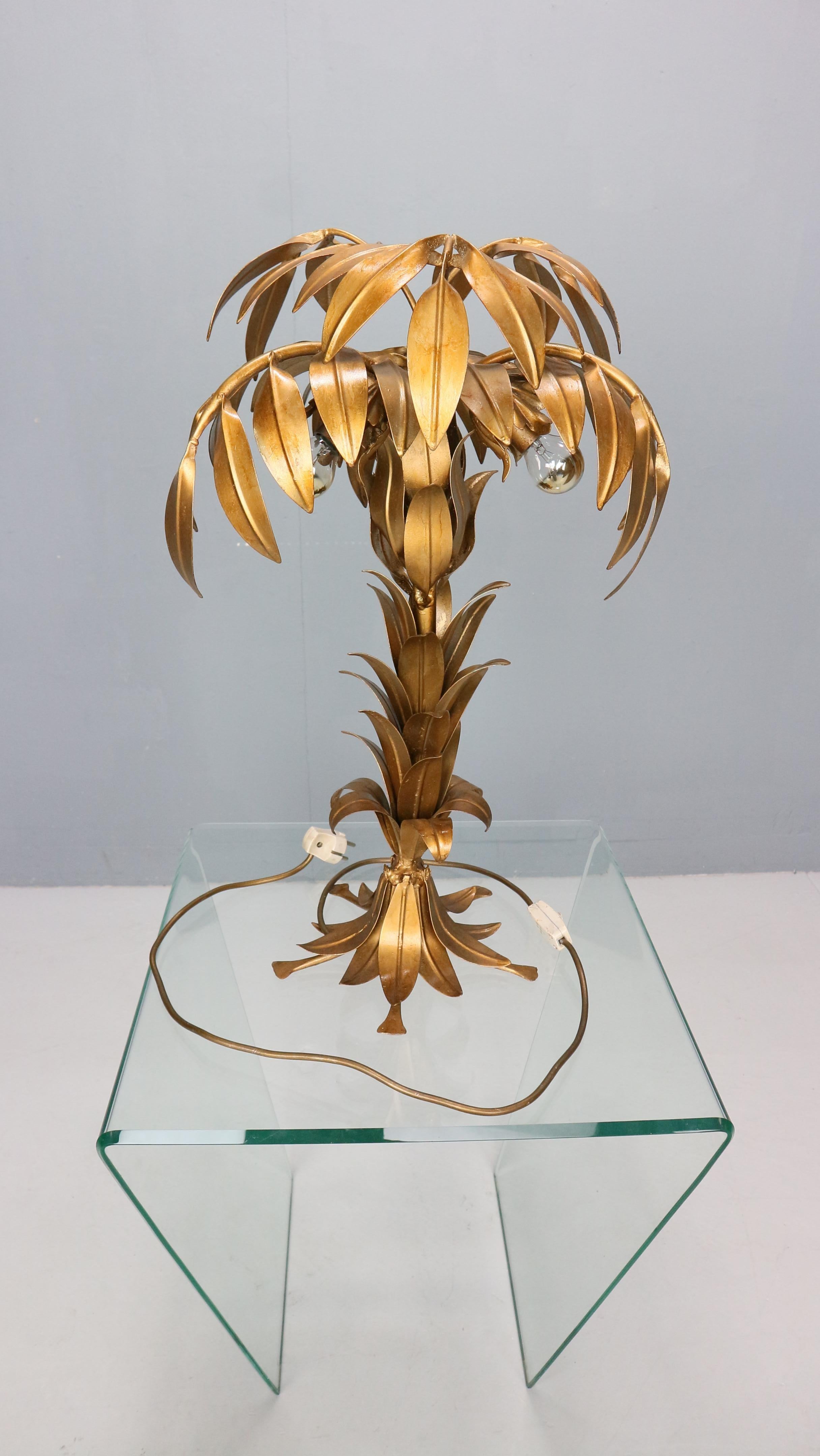 Hollywood regency HANS KOGL Lámpara de mesa palmera metal dorado 1970 en venta 2
