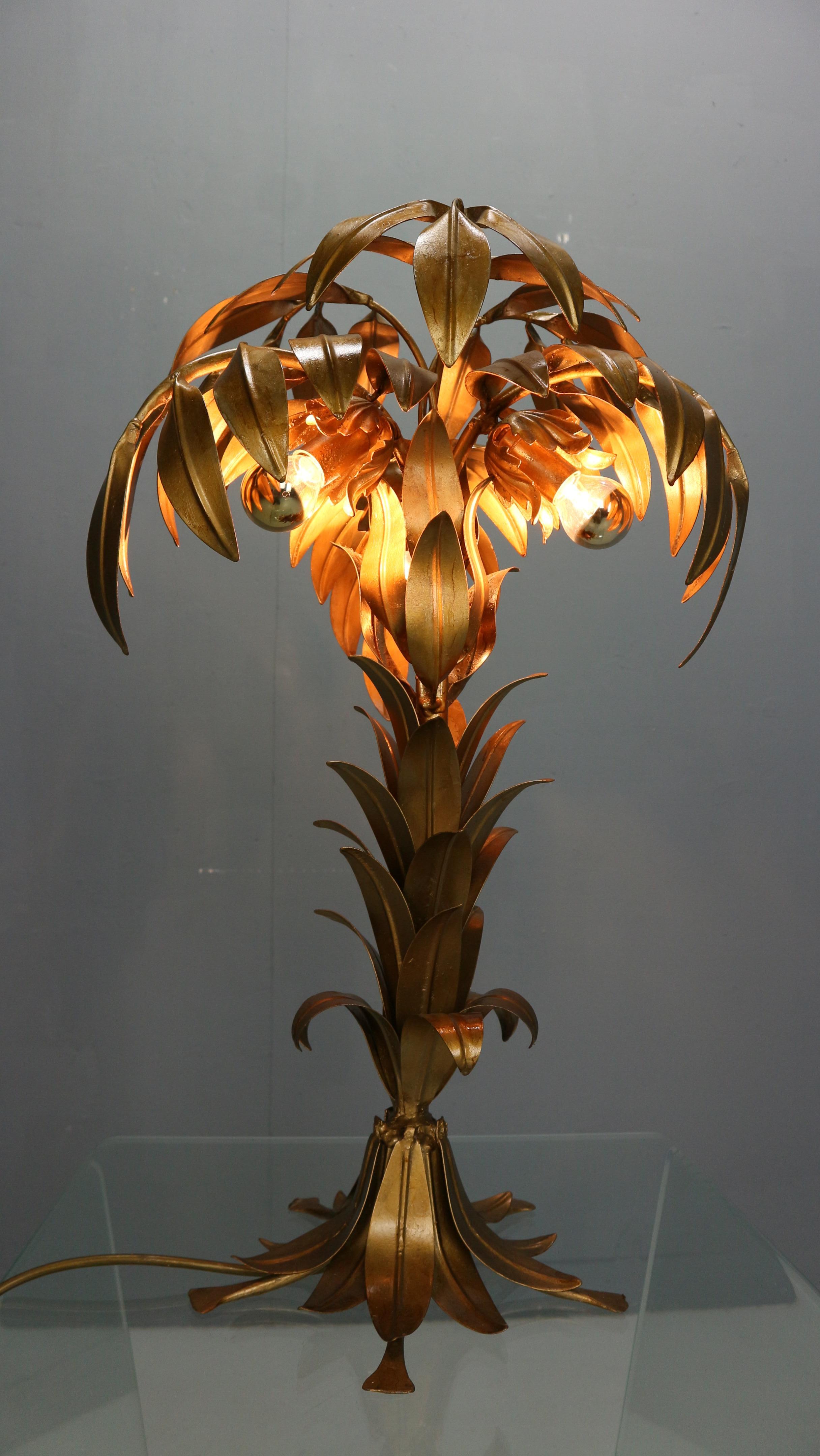 Hollywood regency HANS KOGL Lámpara de mesa palmera metal dorado 1970 en venta 6