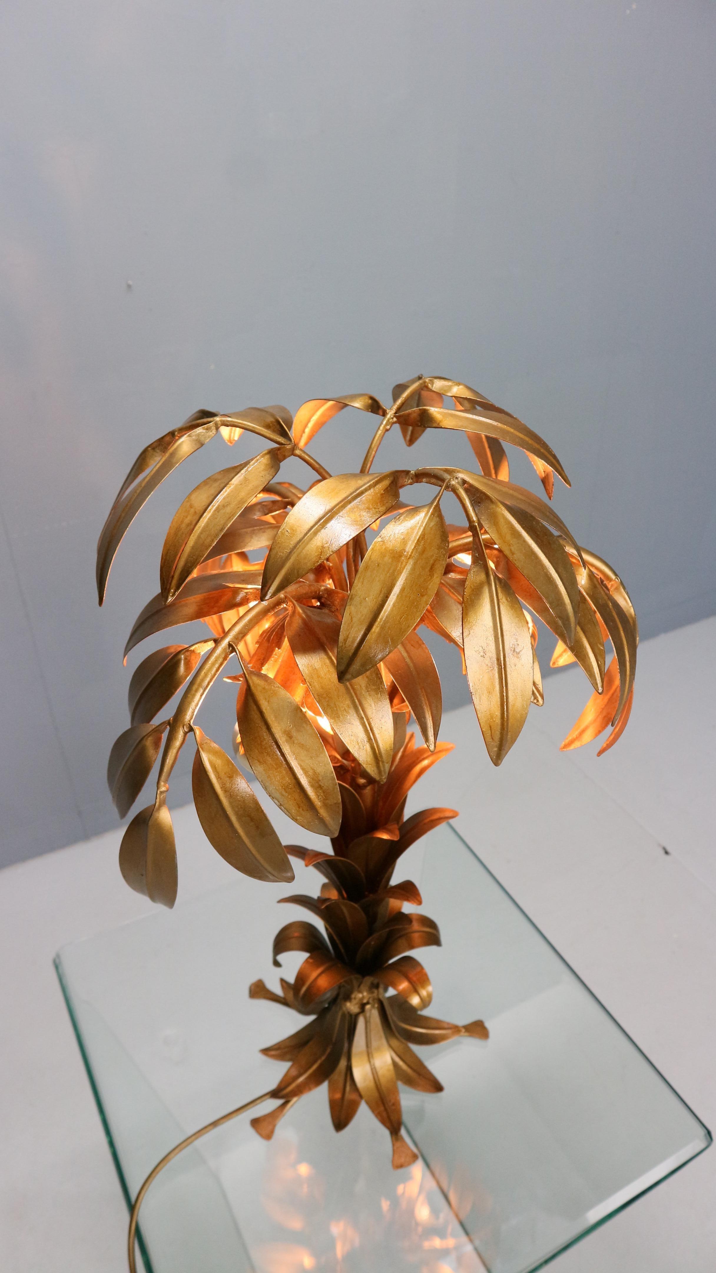 Hollywood regency HANS KOGL Lámpara de mesa palmera metal dorado 1970 en venta 10