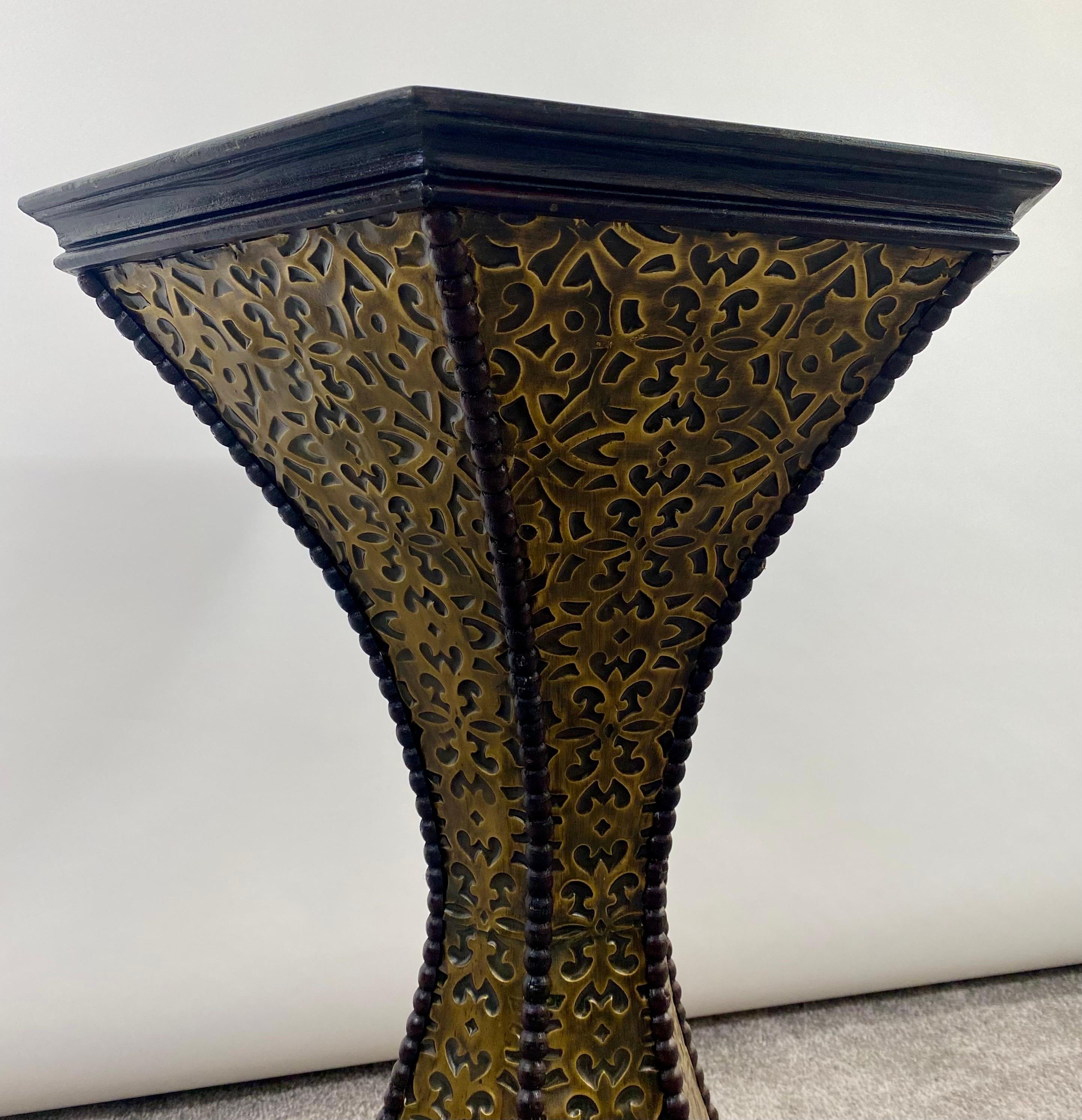 Late 20th Century Hollywood Regency Hexagon Gold Brass and Wood Black End or Side Table, a Pair  For Sale