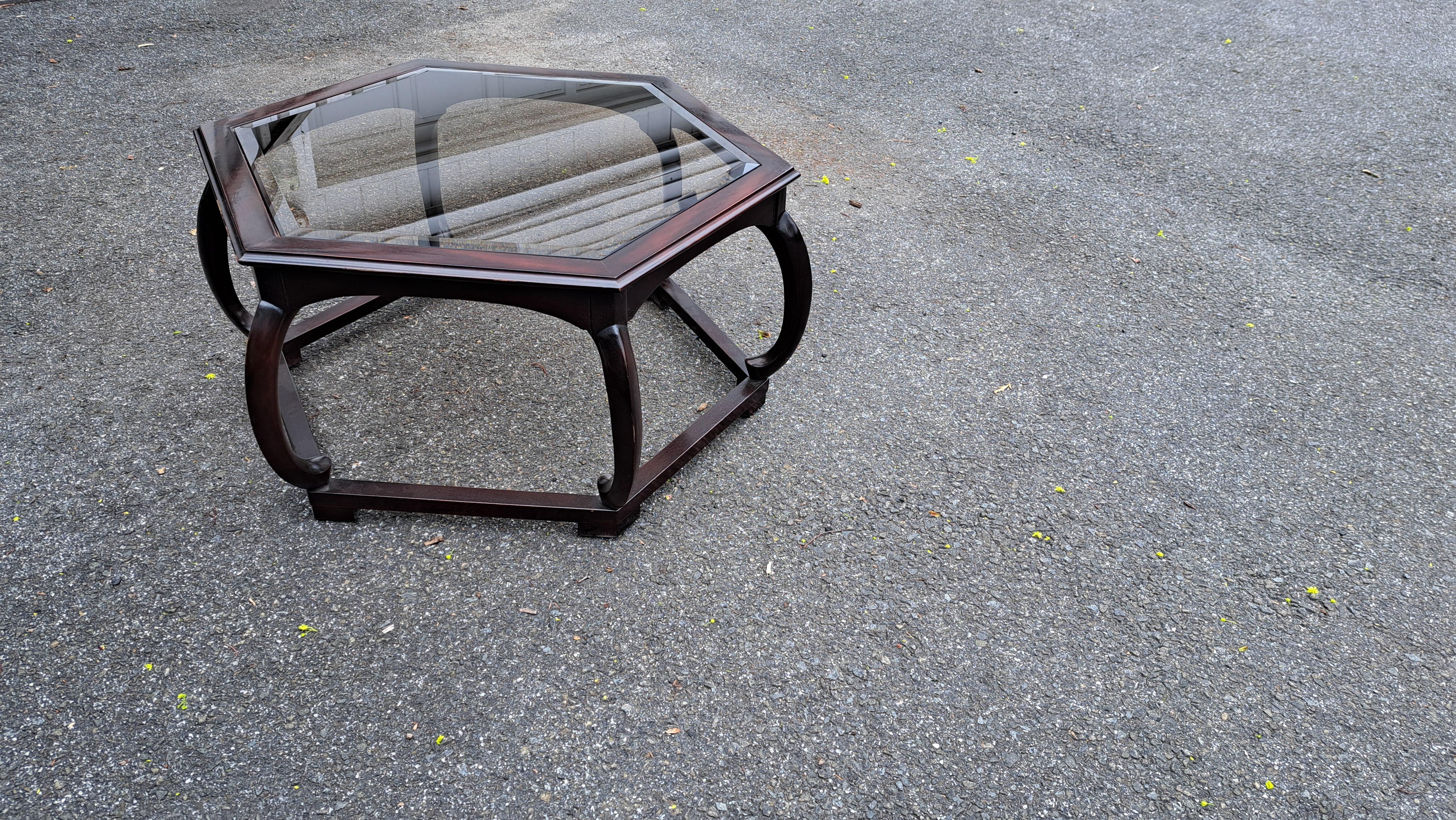 20th Century Hollywood Regency Hexagonal Wood and Glass Coffee Table with Curved  Supports For Sale