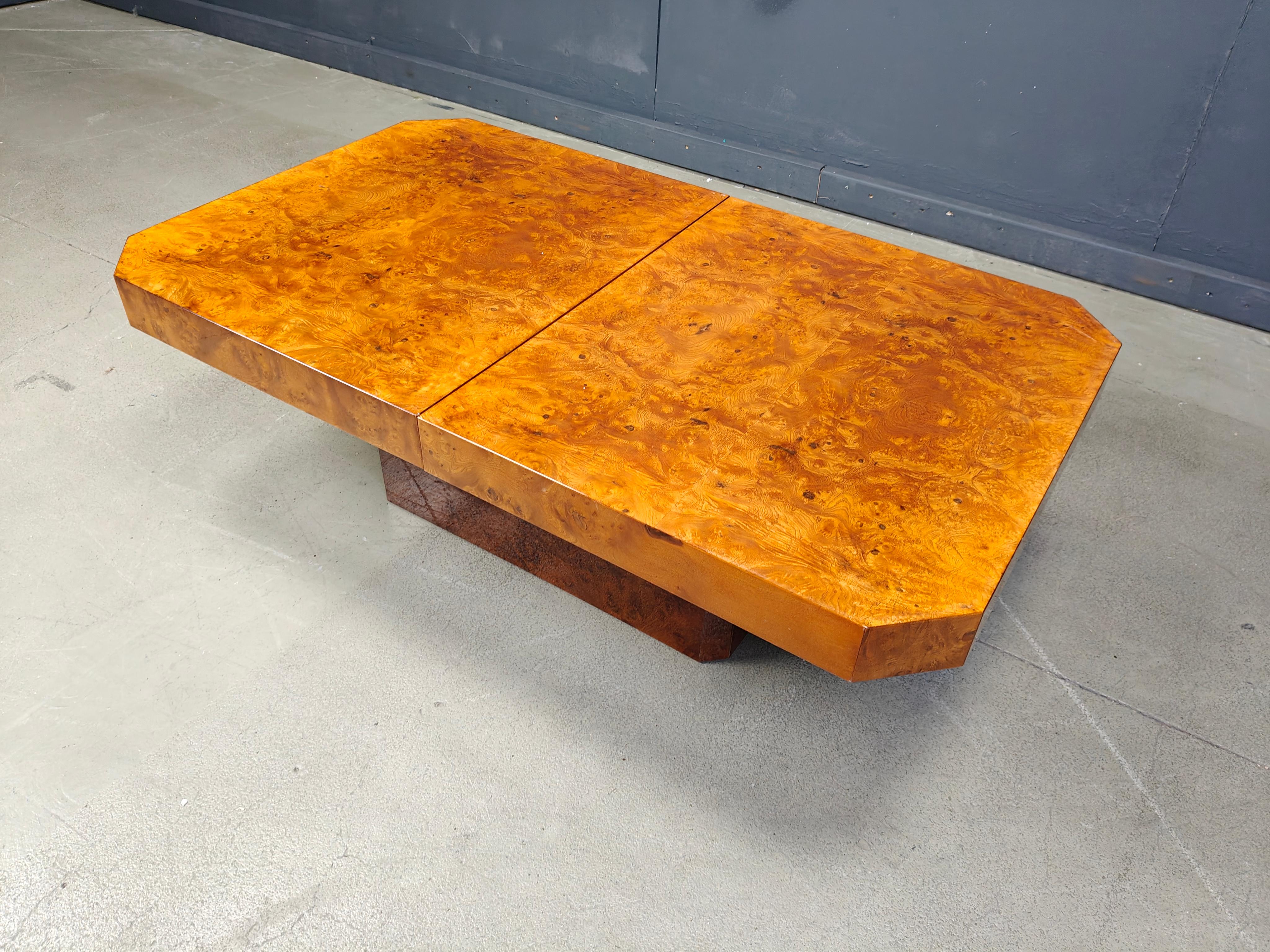 Mesa de centro con barra oculta Hollywood regency, años 70 en venta 2