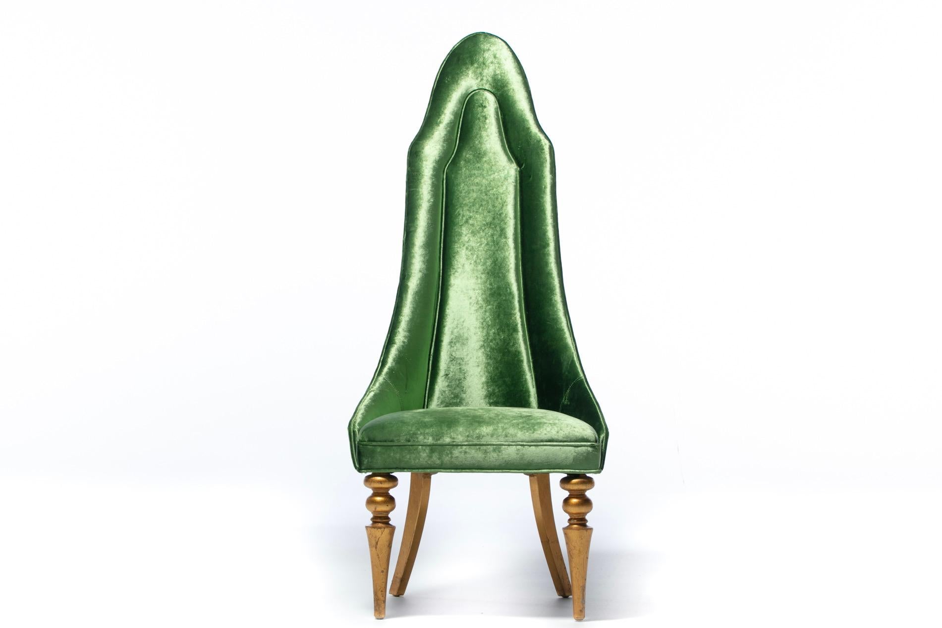 Chaise lipstick Hollywood Regency à haut dossier en velours vert et feuille d'or en vente 12