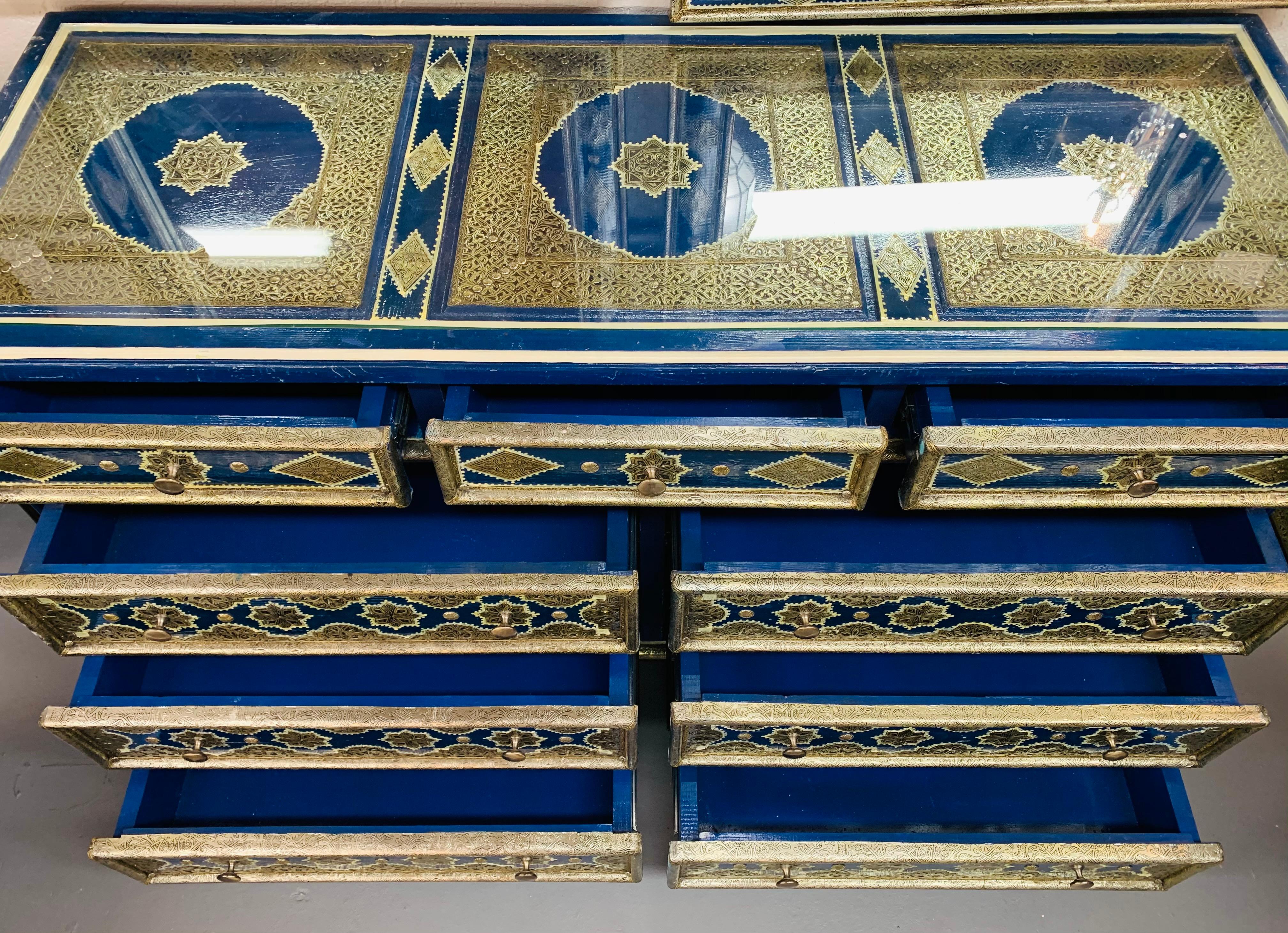 Hollywood Regency Inlaid Blue Large Sideboard, Commode or Dresser 8
