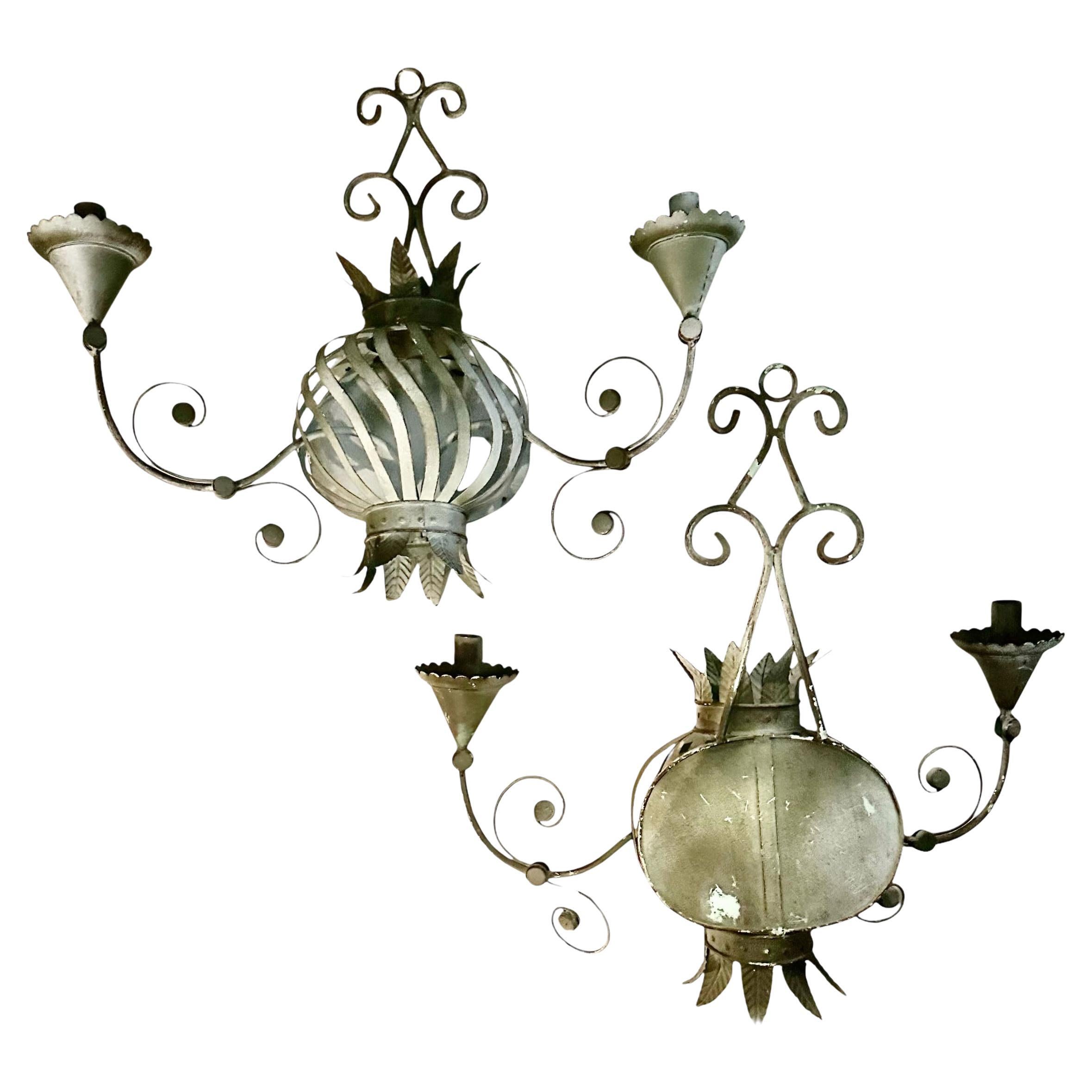 Candelabro de Hierro y Tole Hollywood Regency en Bueno estado para la venta en Tampa, FL