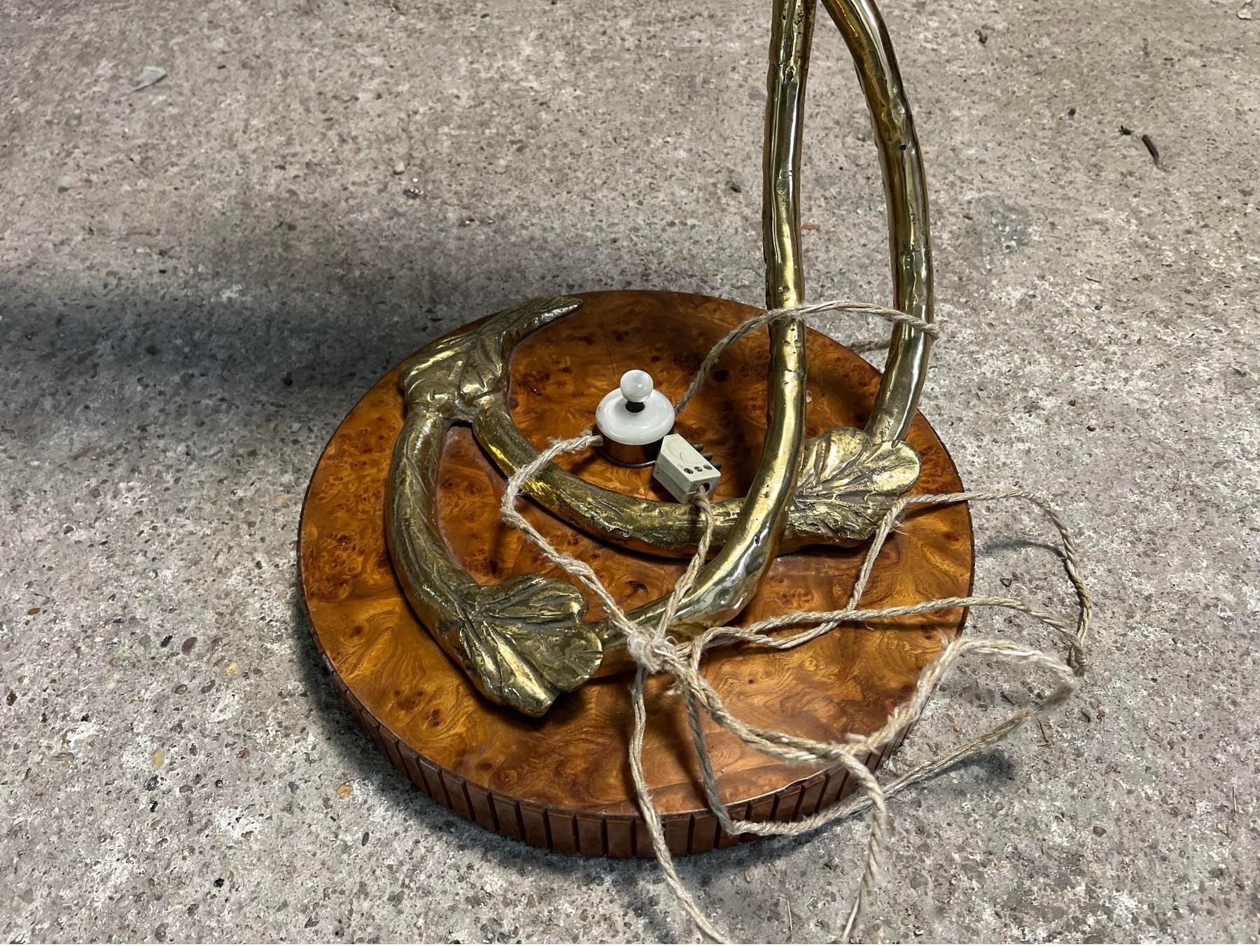 Hollywood Regency Italian Brass Desk Lamp siglo XX en venta