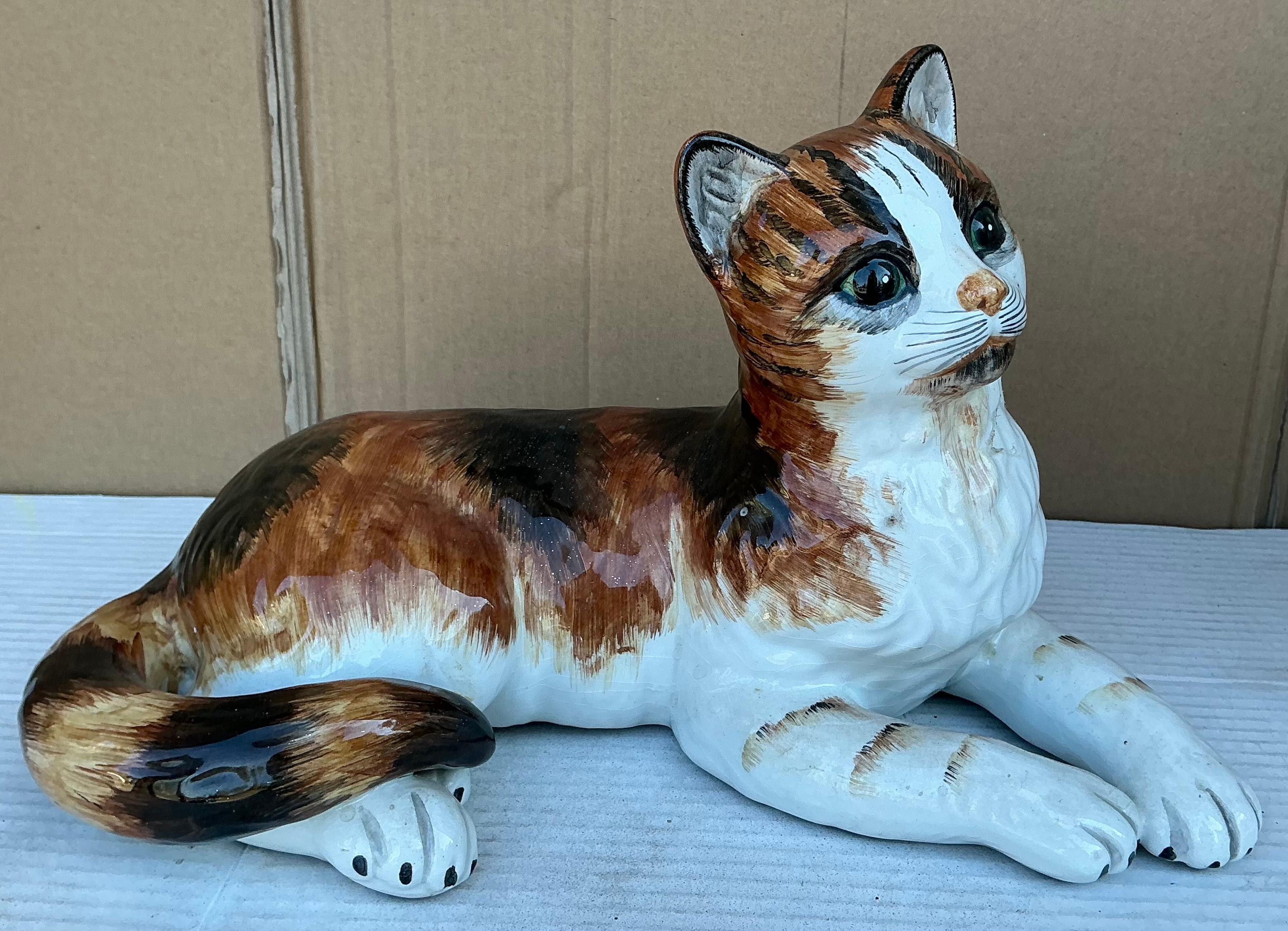 Figuritas de Gato de Cerámica Italiana Pintadas a Mano Hollywood Regency - S/2 Italiano en venta