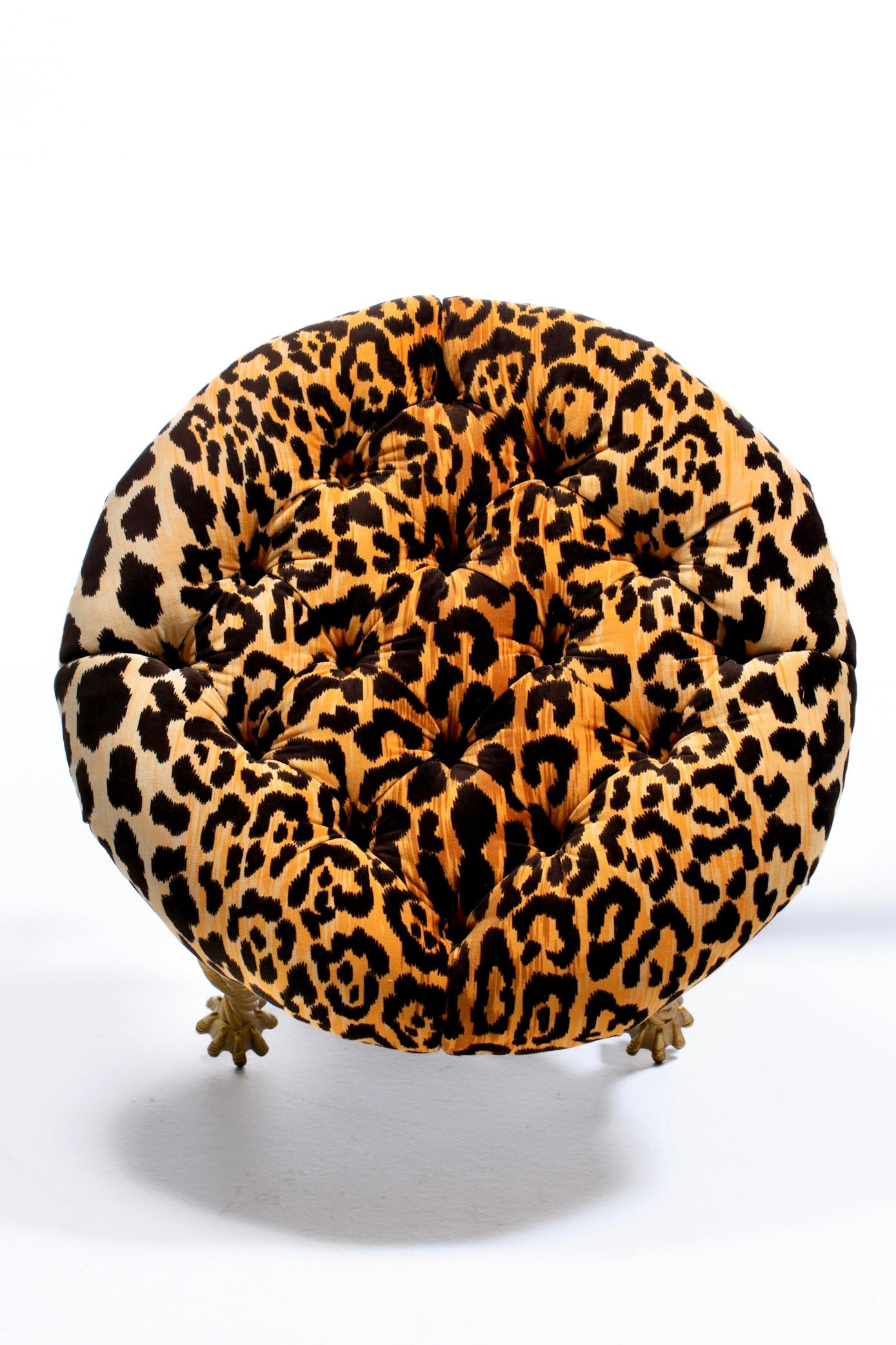 Sgabello ottomano Hollywood Regency italiano con corda e nappe in velluto leopardato in vendita 5