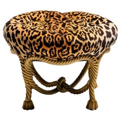 Sgabello ottomano Hollywood Regency italiano con corda e nappe in velluto leopardato